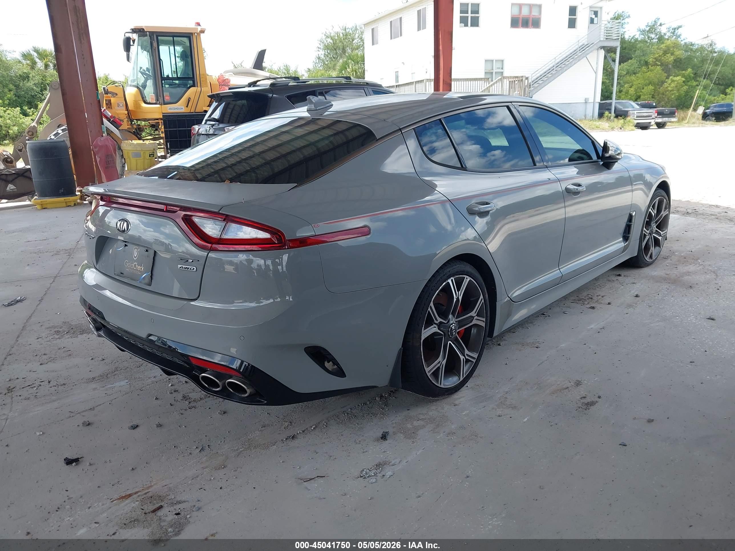 KIA STINGER image 4