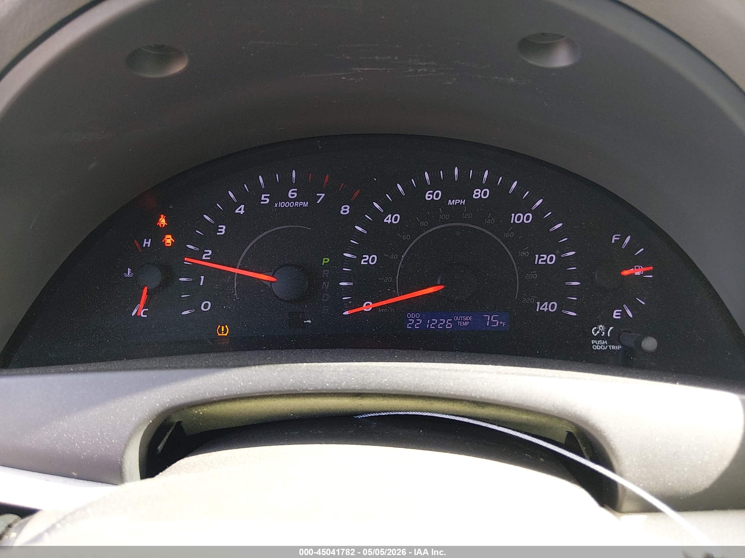 TOYOTA CAMRY image 7