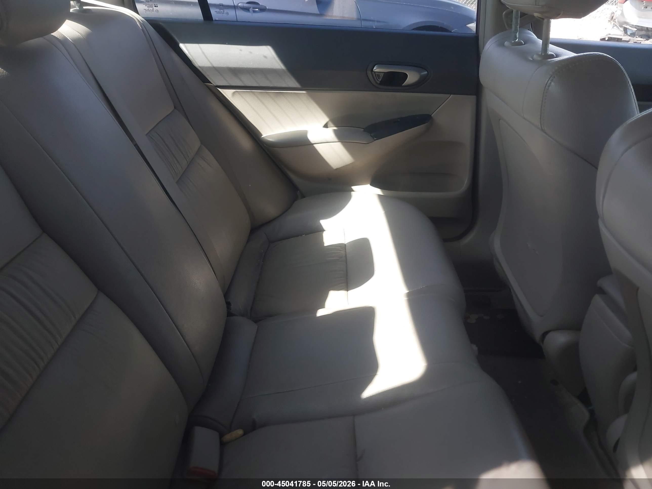 HONDA CIVIC image 8