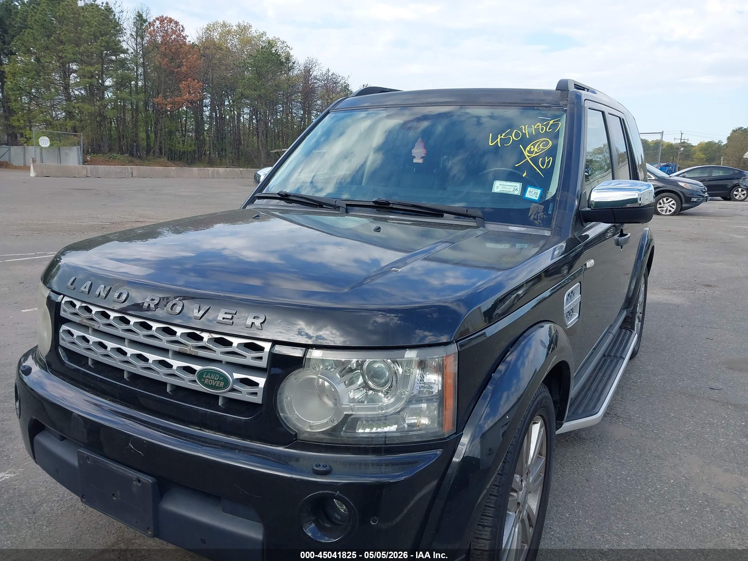 LAND ROVER image 6