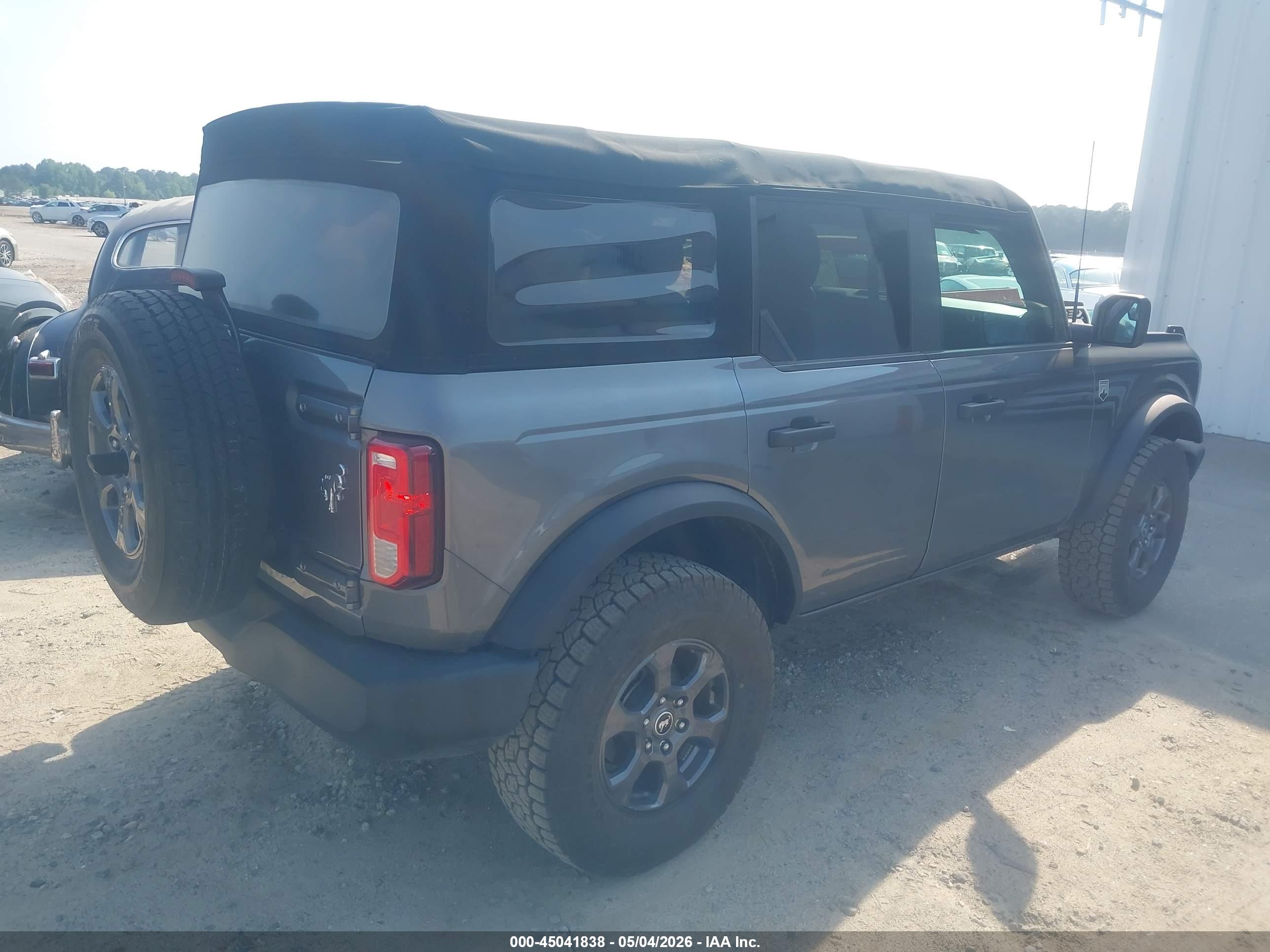 FORD BRONCO image 4