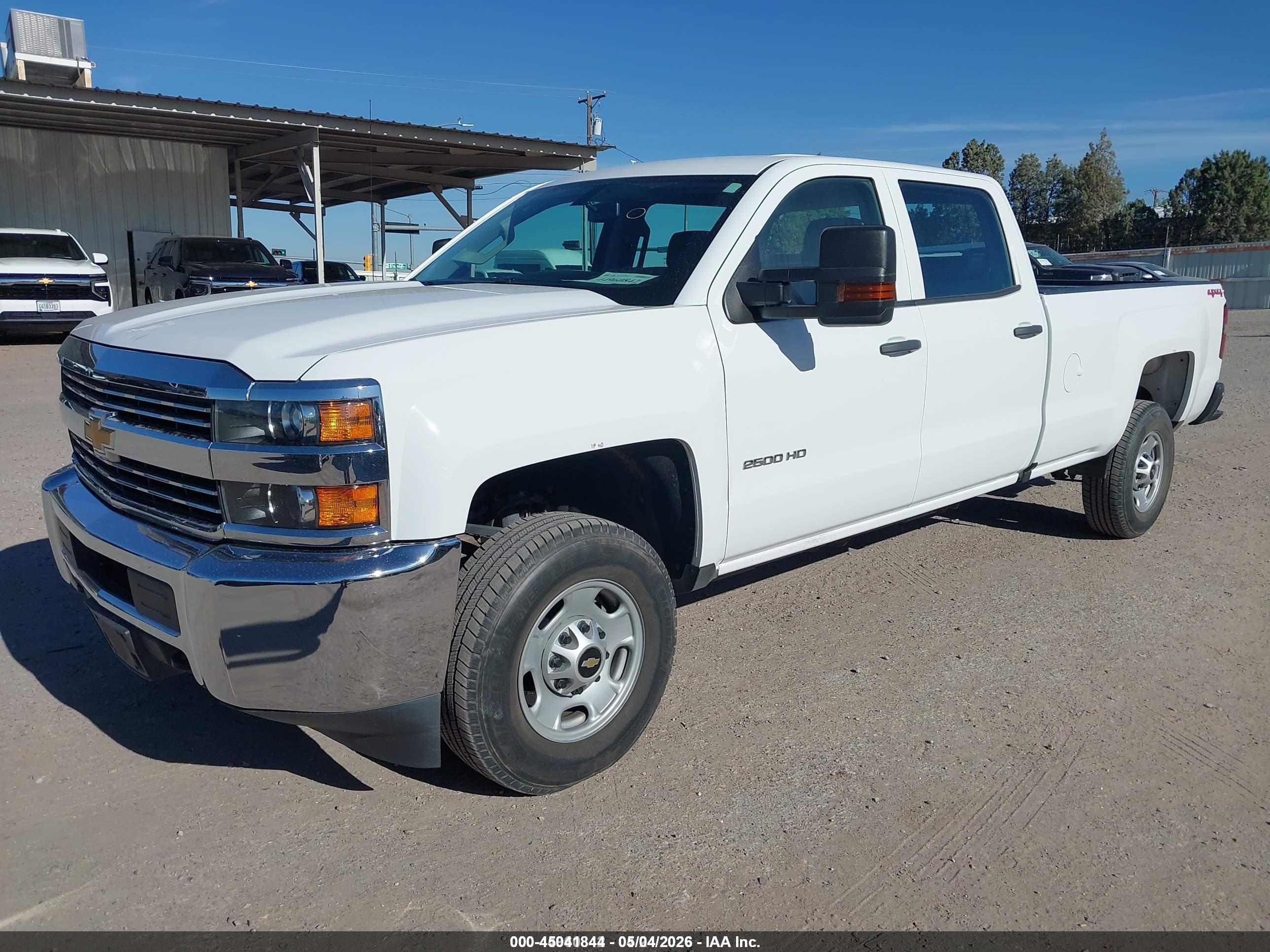 CHEVROLET SILVERADO image 2