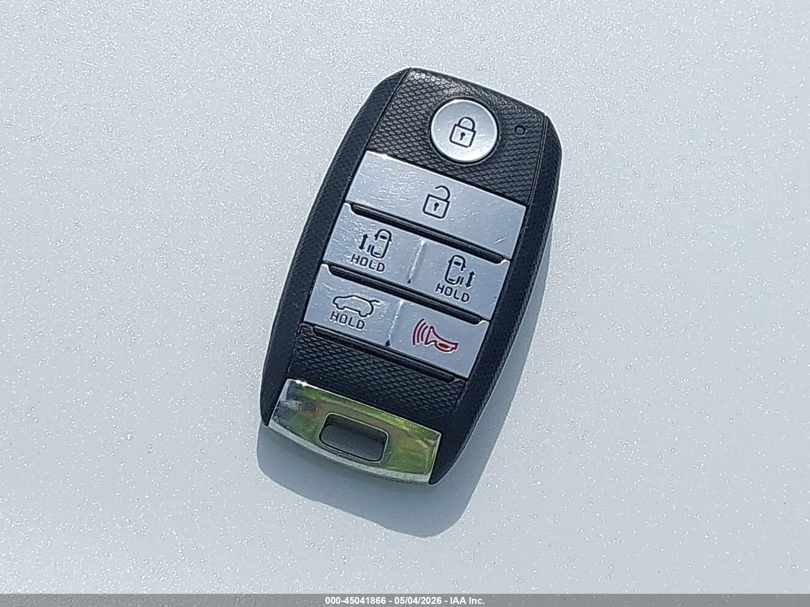 KIA SEDONA image 11