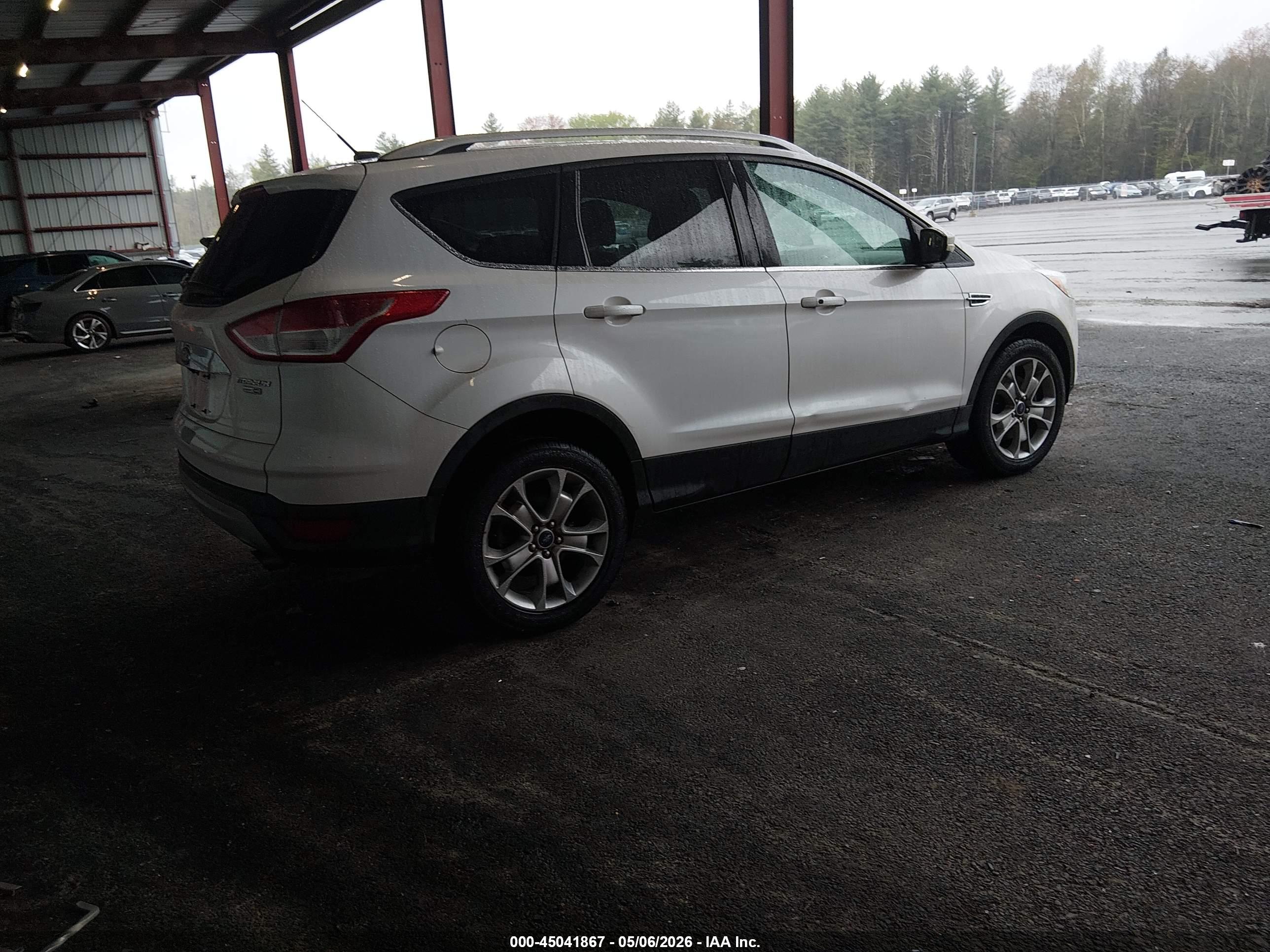 FORD ESCAPE image 4