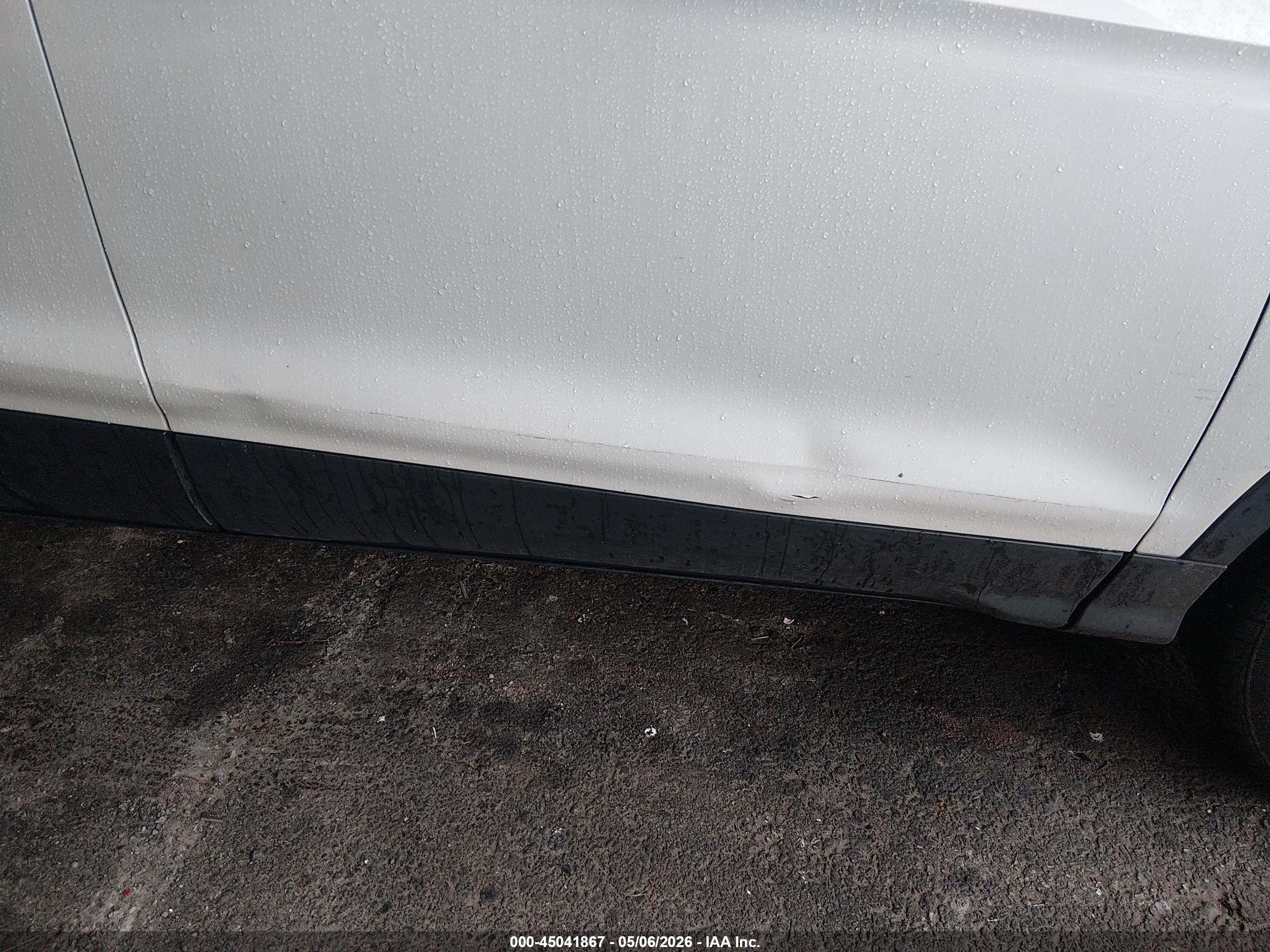 FORD ESCAPE image 6