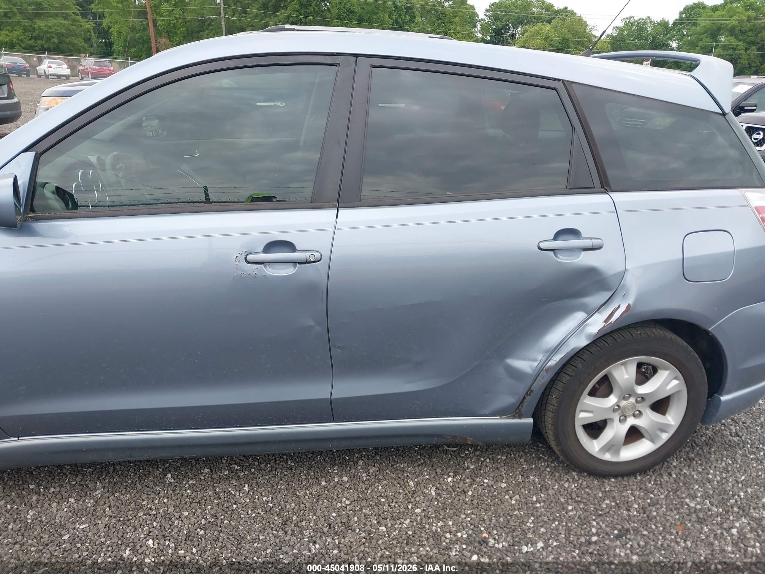TOYOTA MATRIX image 6
