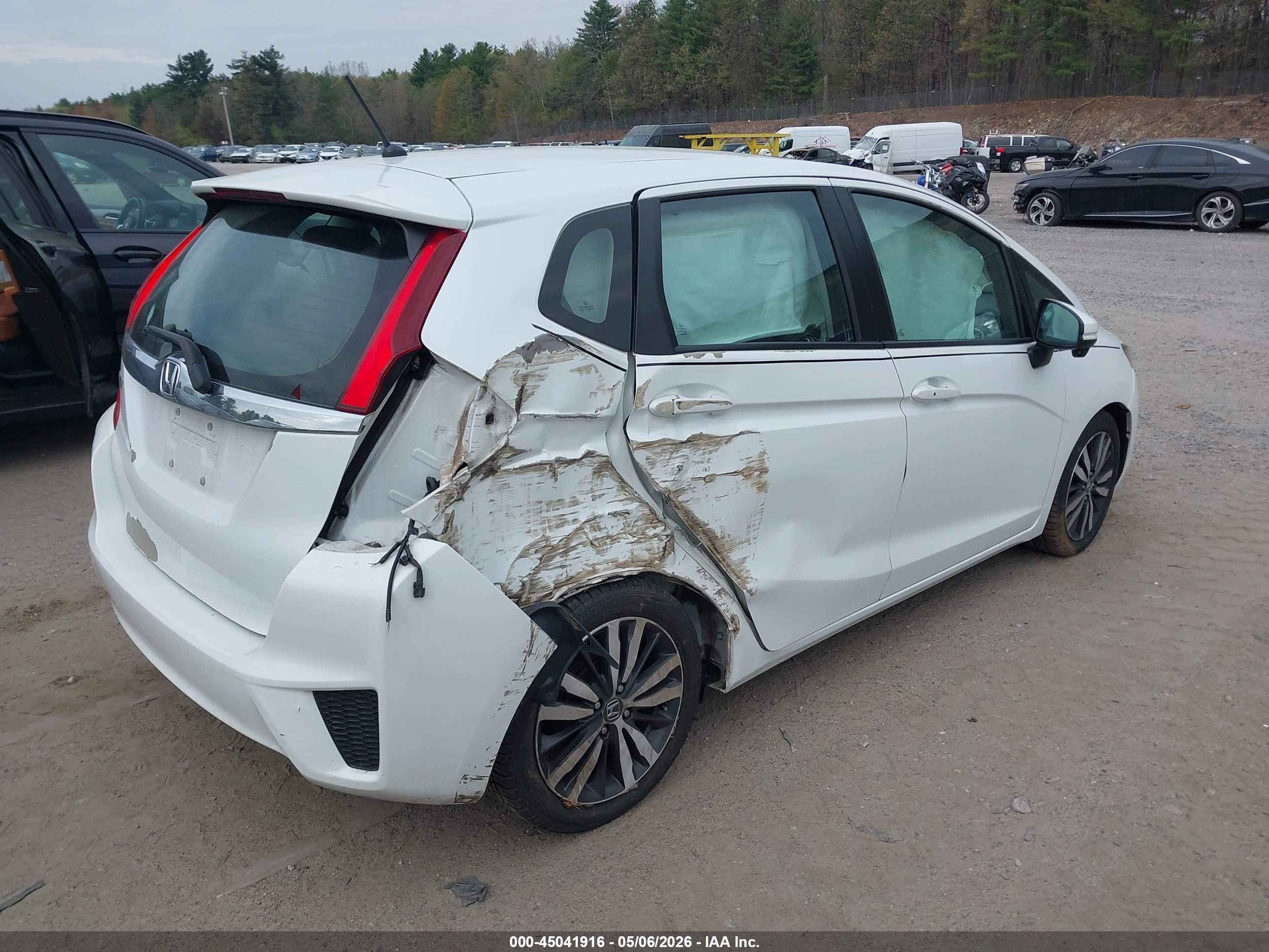 HONDA FIT image 6