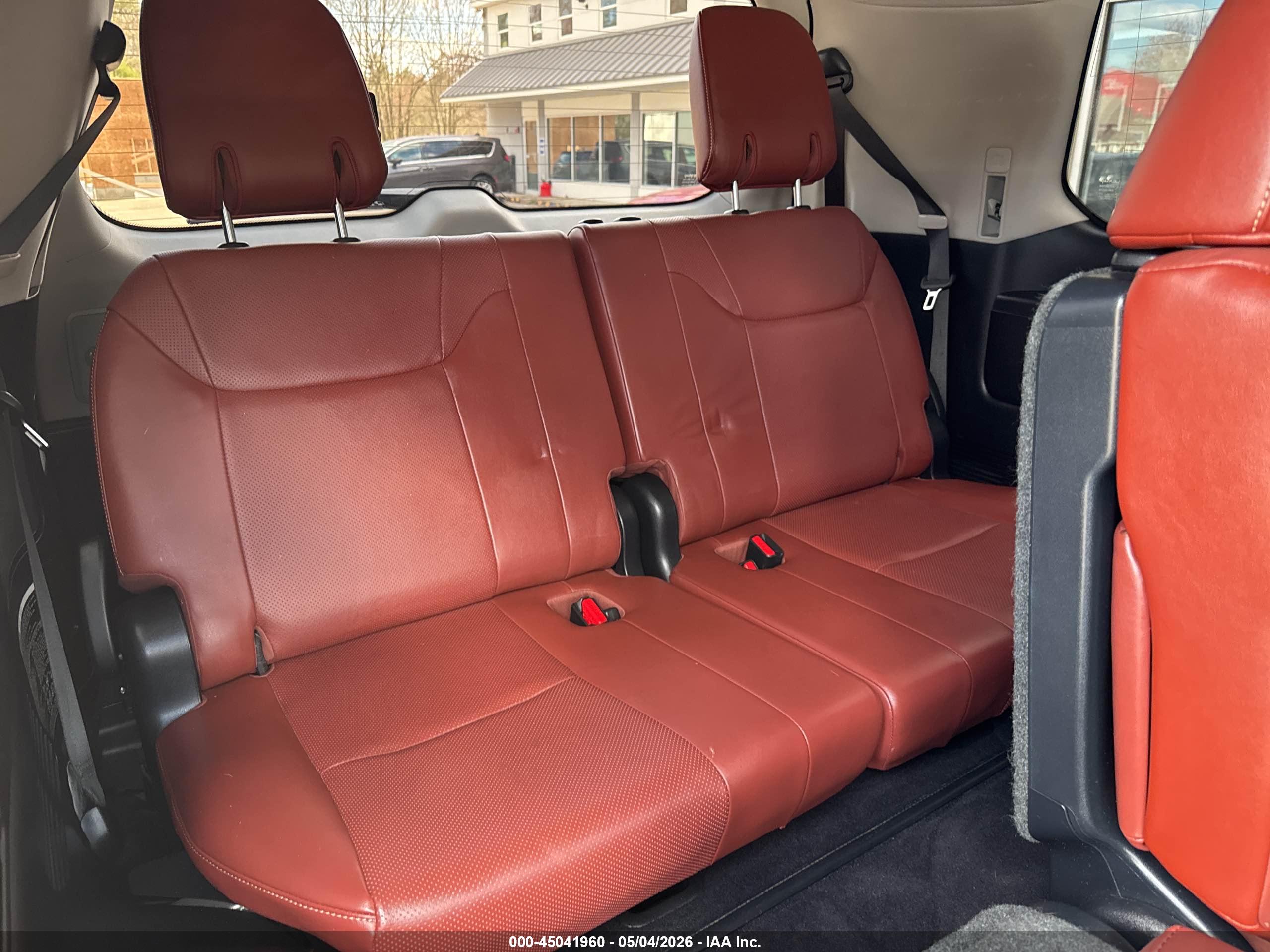 LEXUS LX image 6