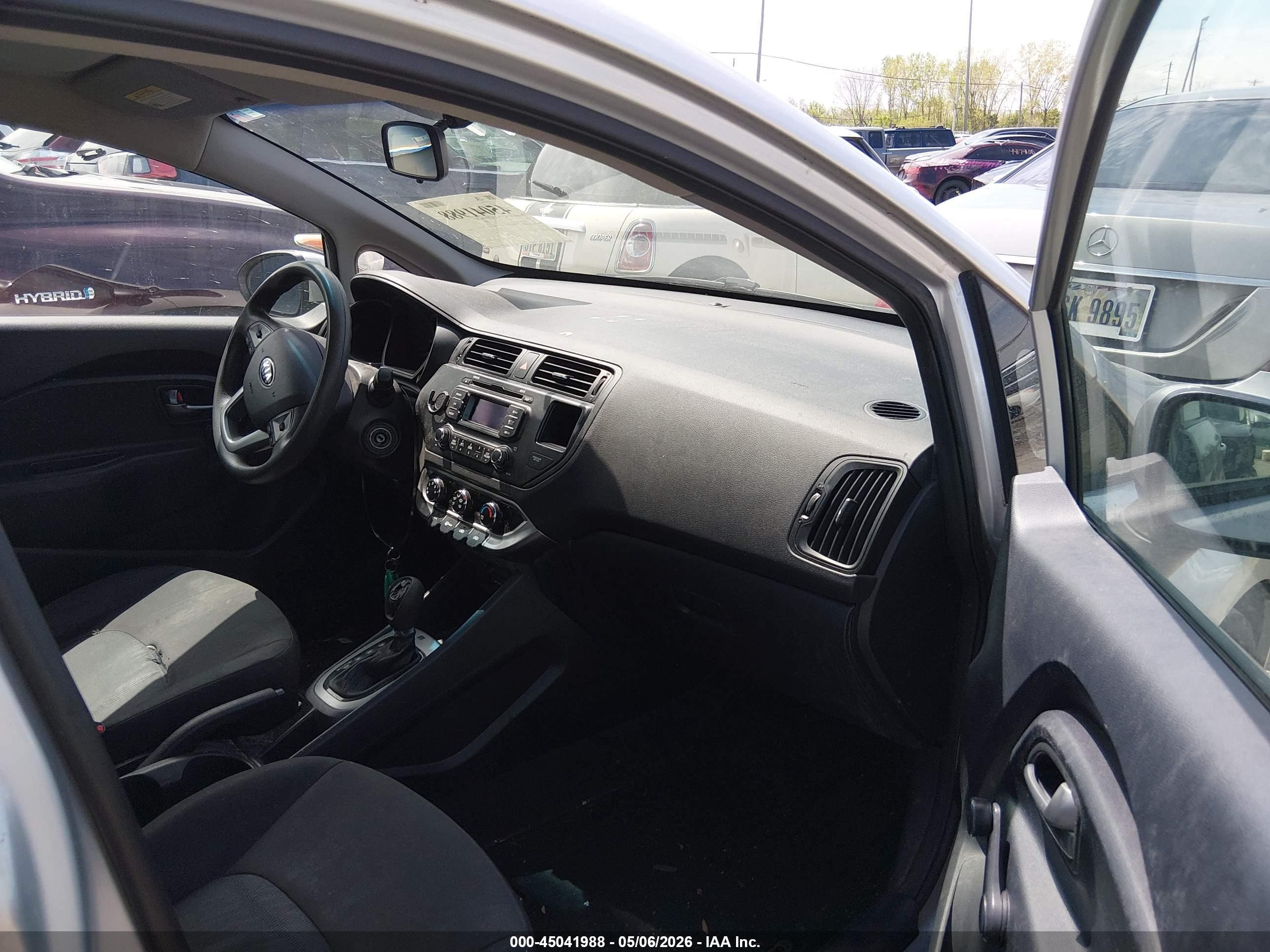 KIA RIO image 5