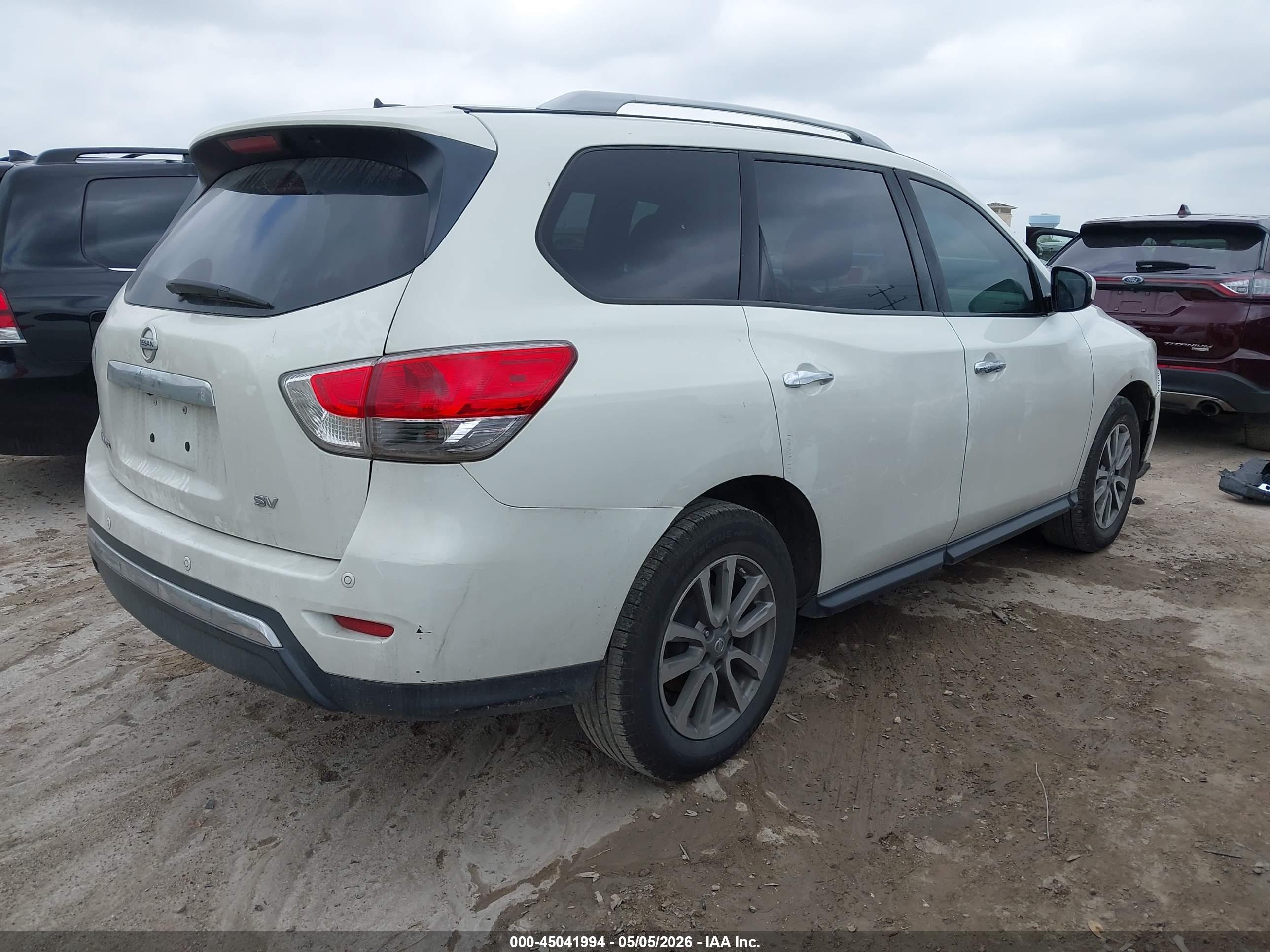 NISSAN PATHFINDER image 4