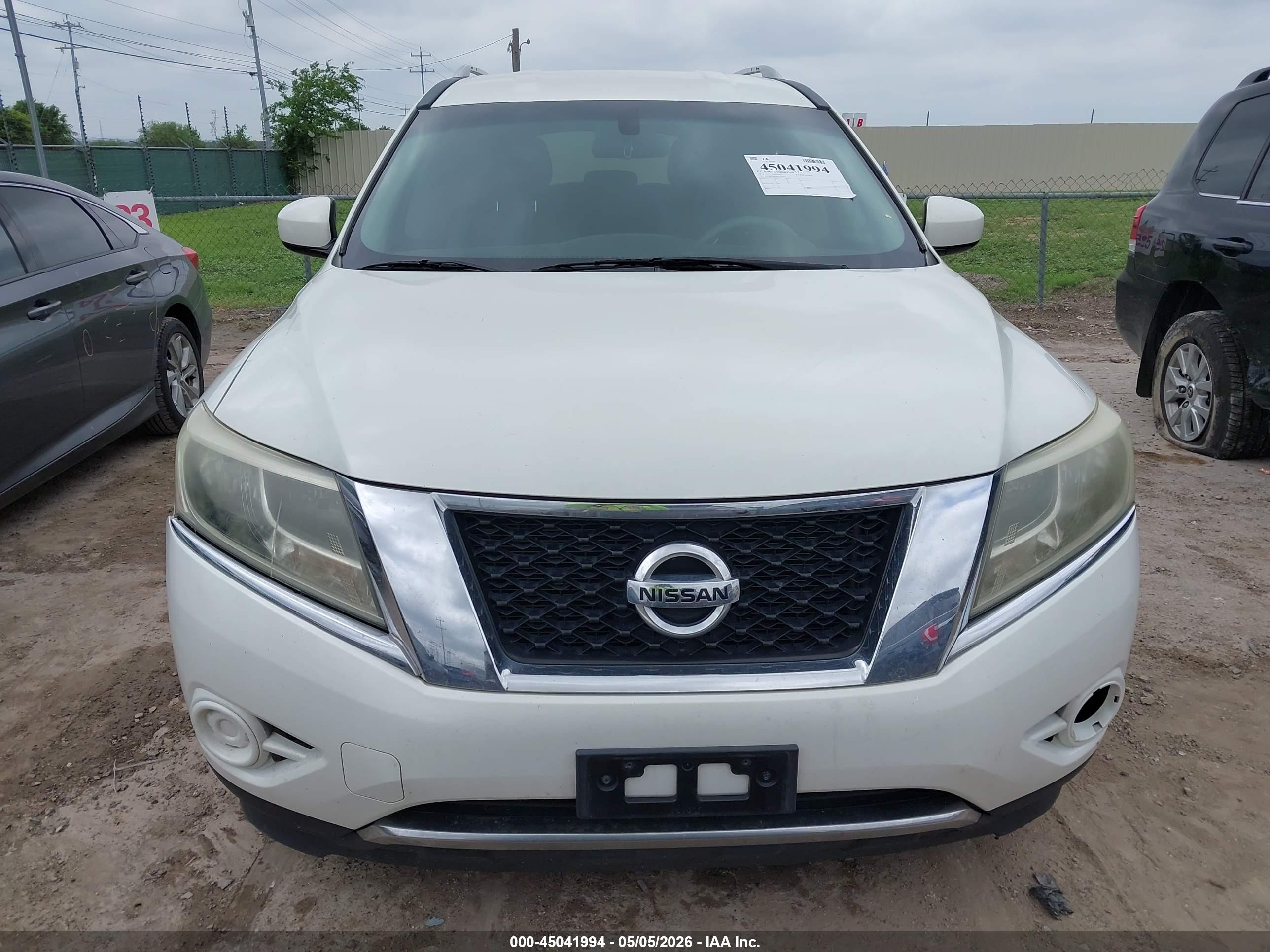 NISSAN PATHFINDER image 6
