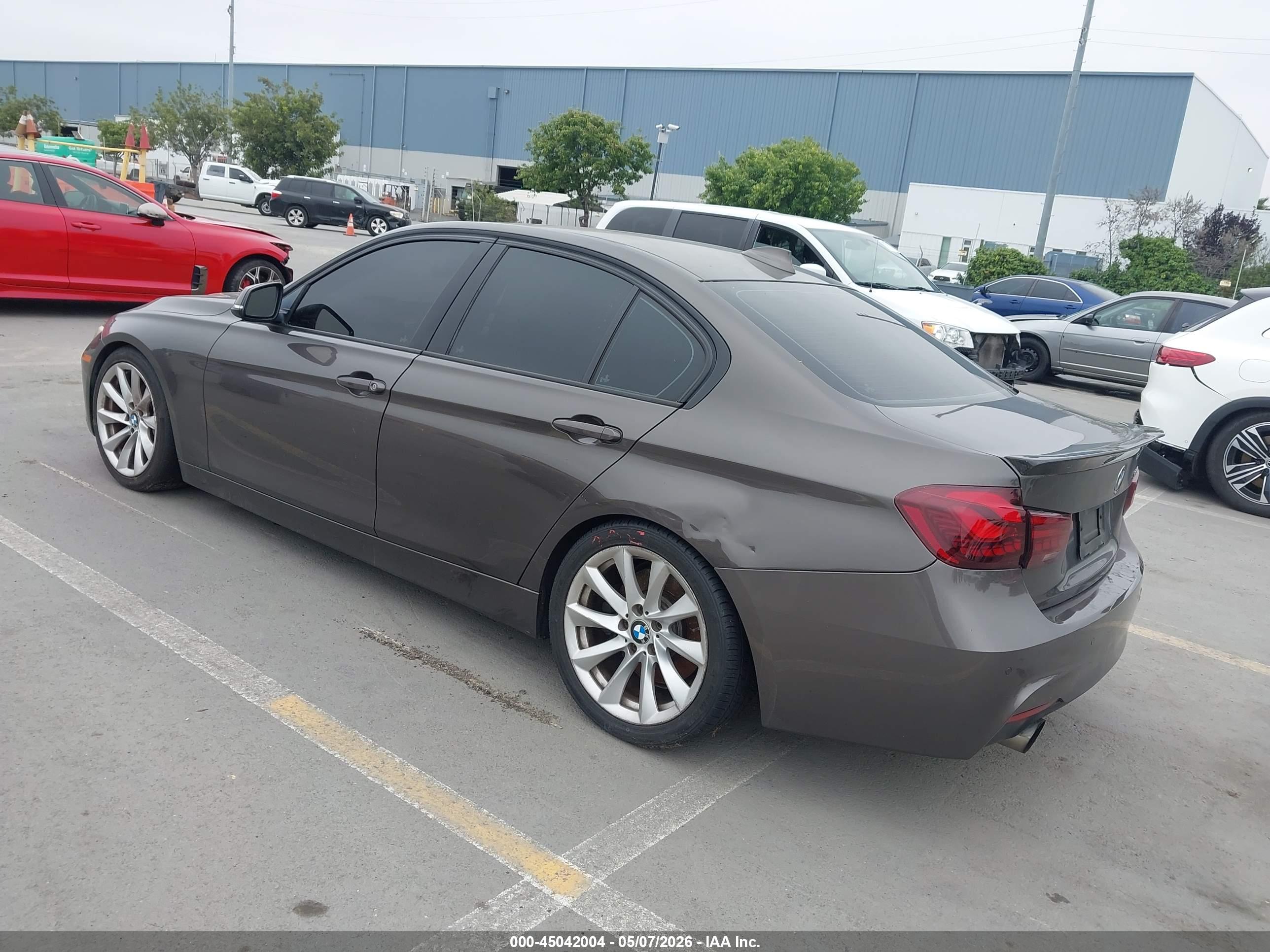 BMW 335I image 3