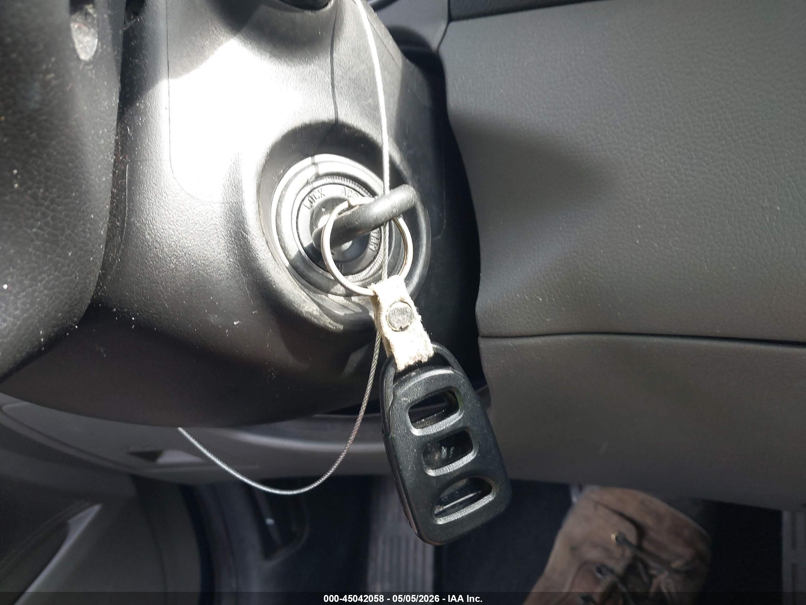 HYUNDAI ELANTRA image 11