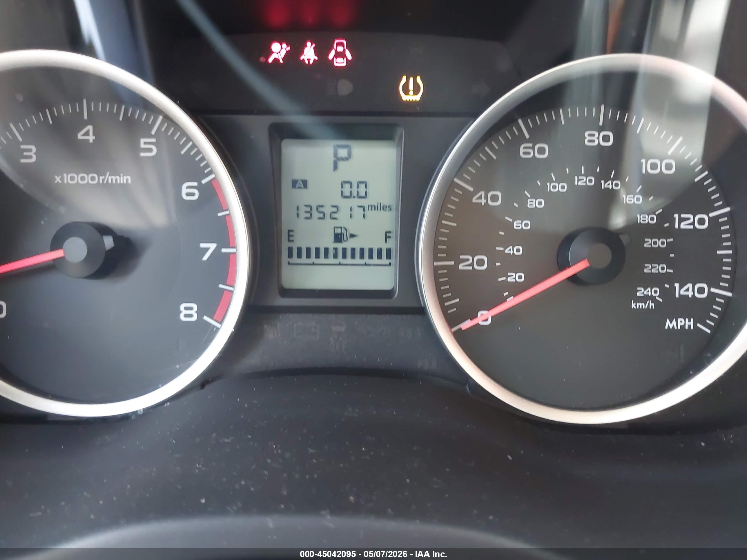 SUBARU FORESTER image 7