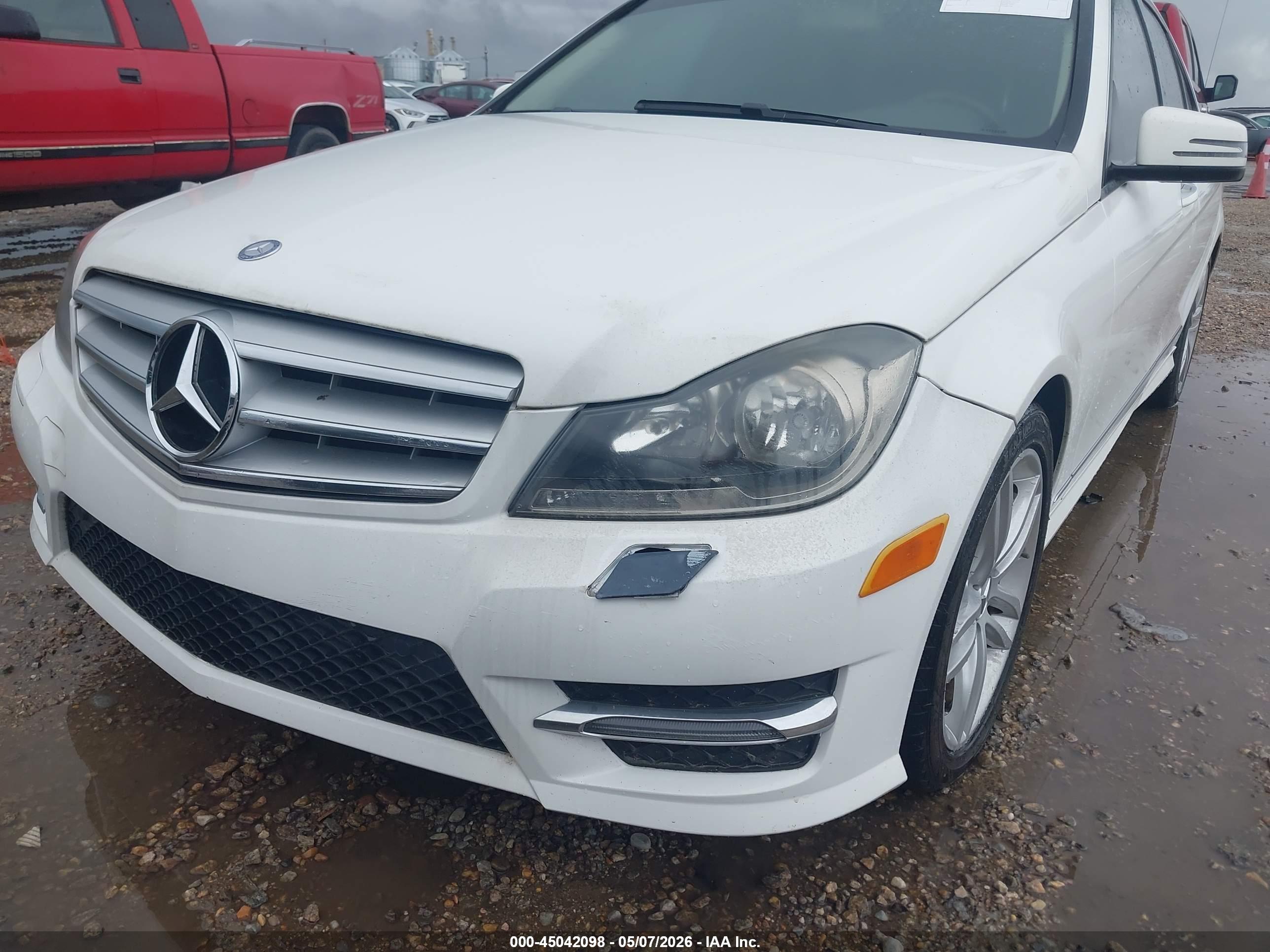 MERCEDES-BENZ C image 6