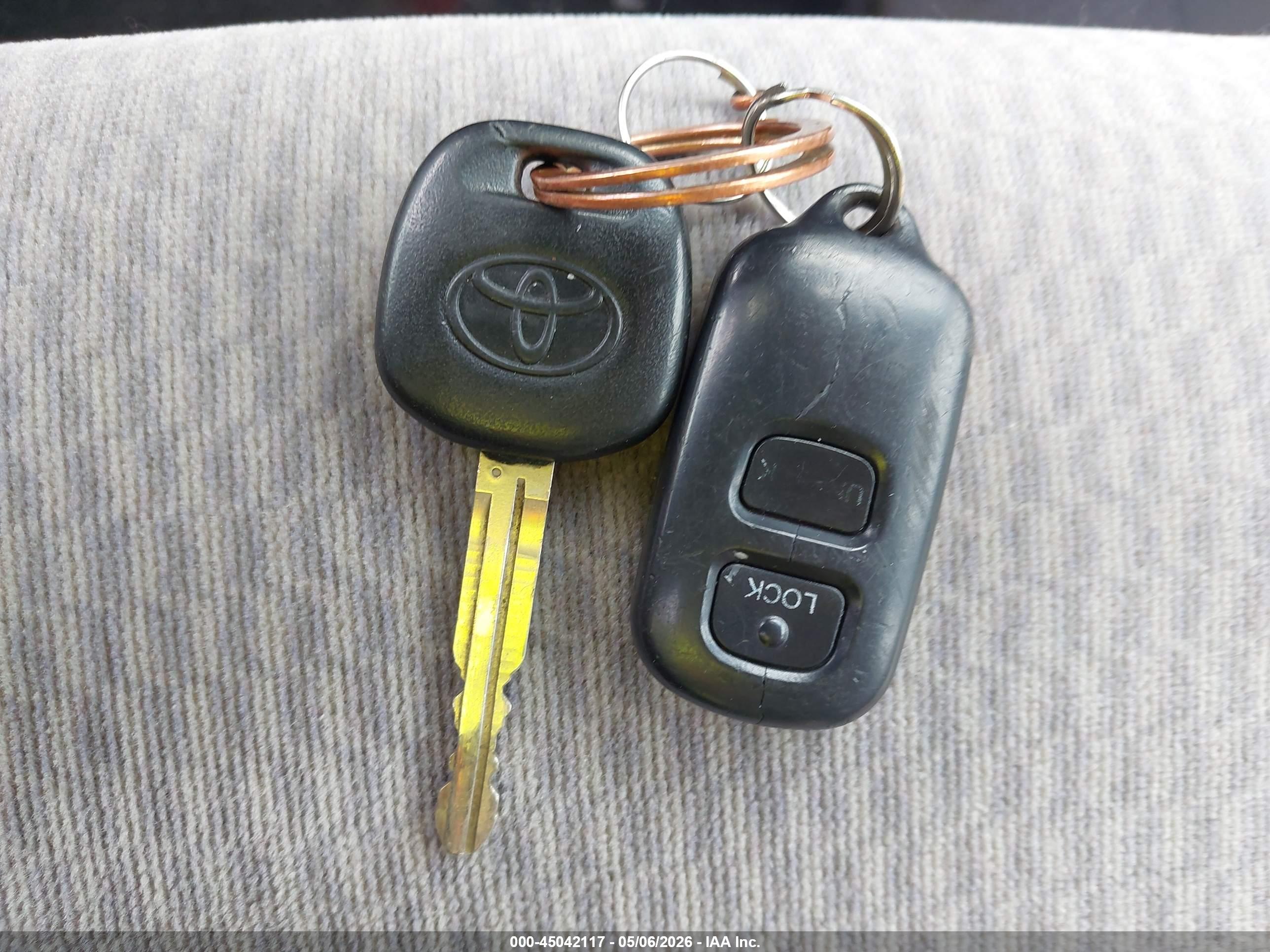 TOYOTA COROLLA image 11