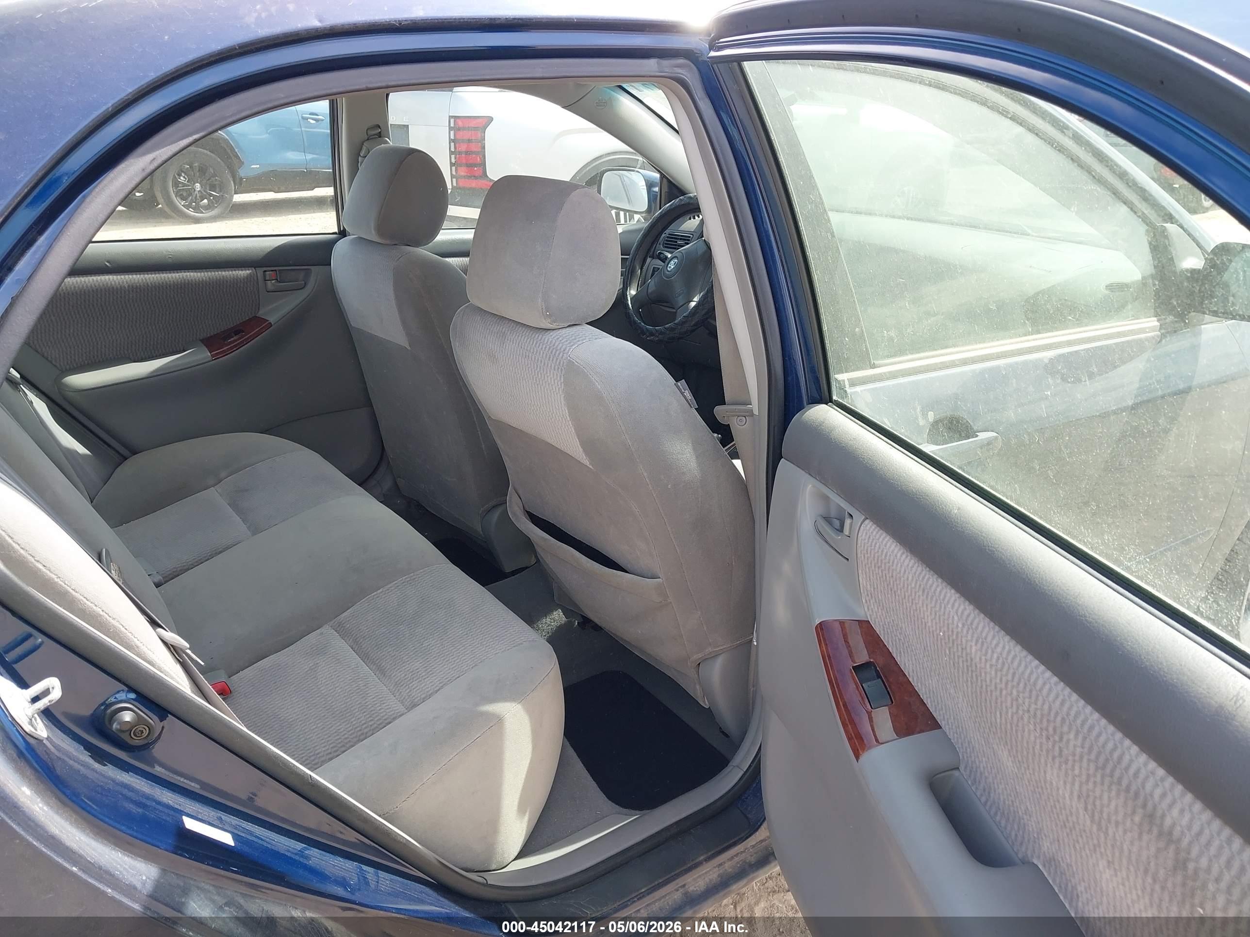 TOYOTA COROLLA image 8