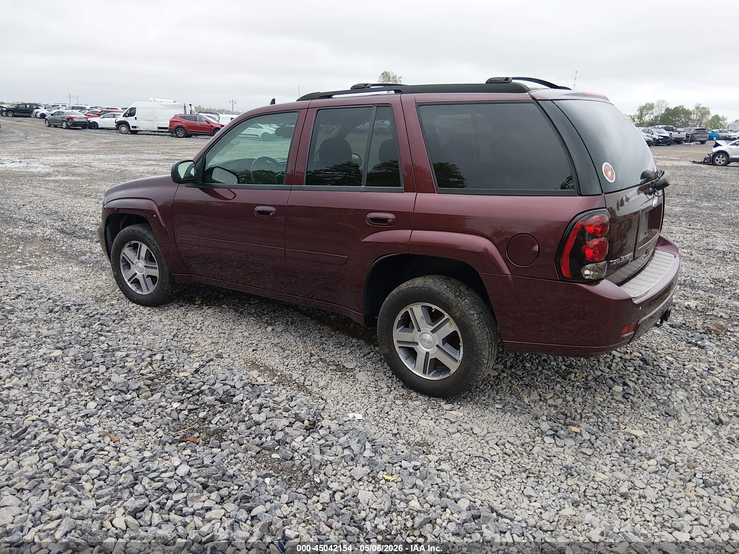 CHEVROLET TRAILBLAZER image 3