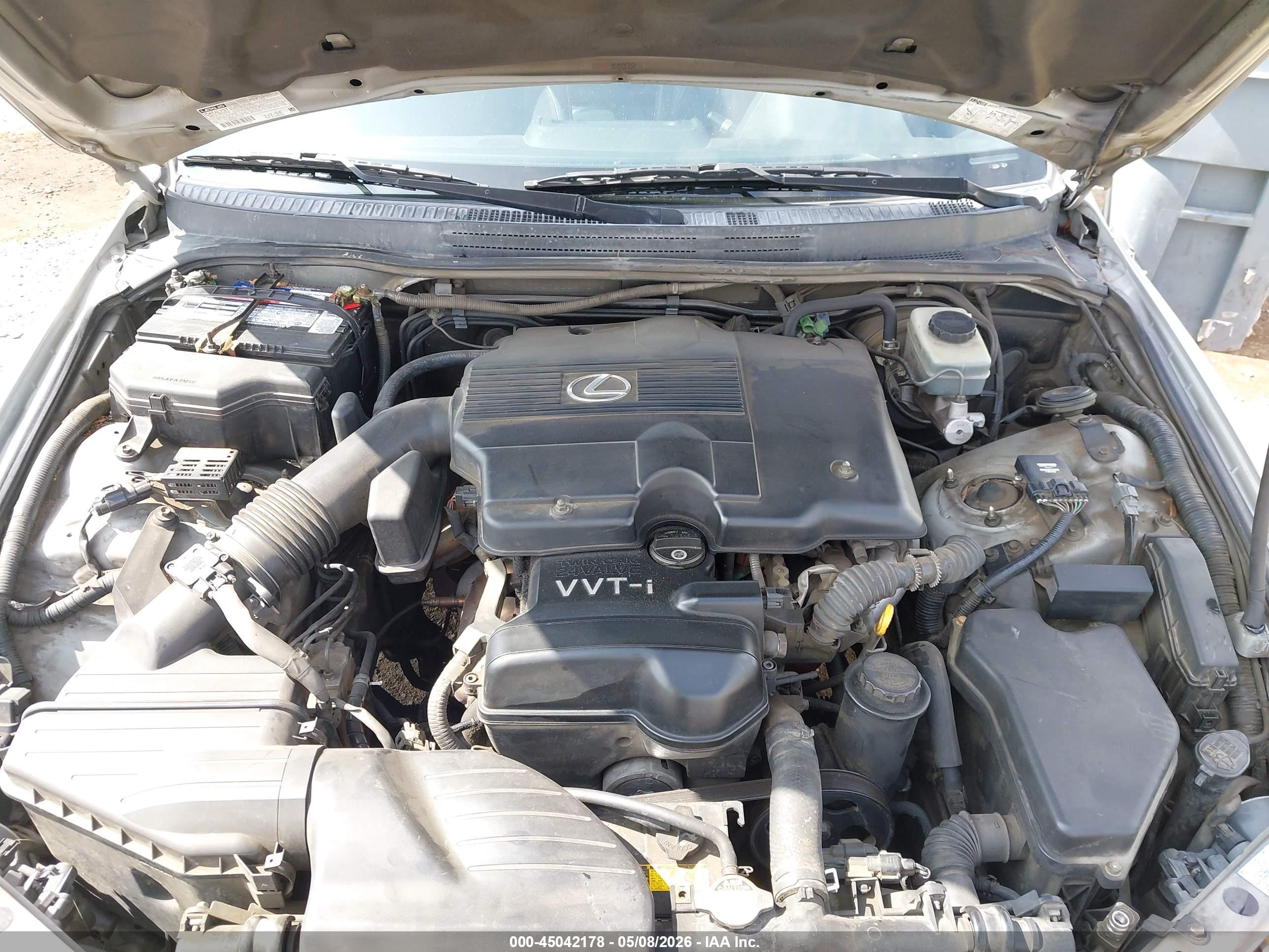 LEXUS IS image 10