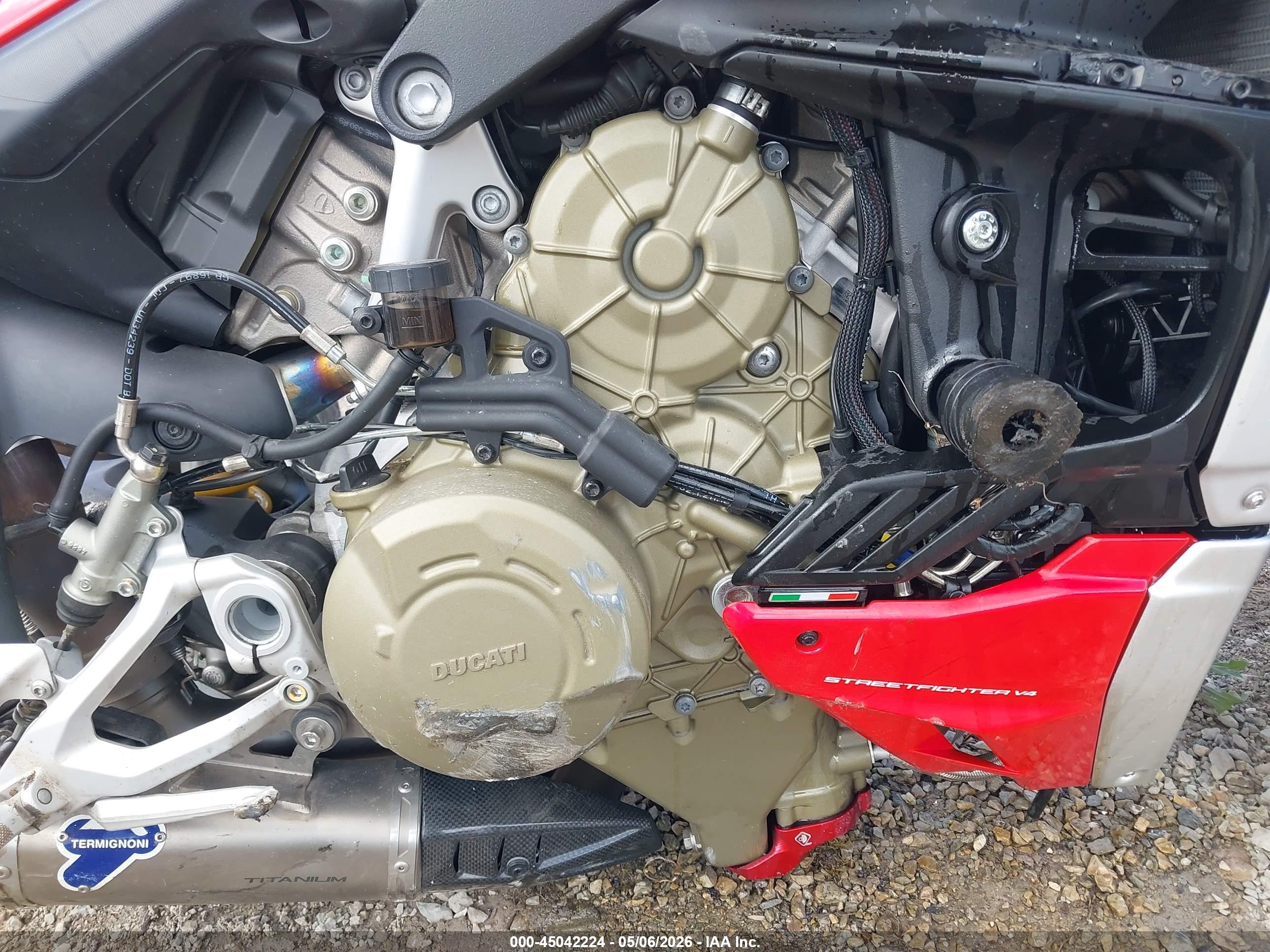 DUCATI STREETFIGHTER image 8