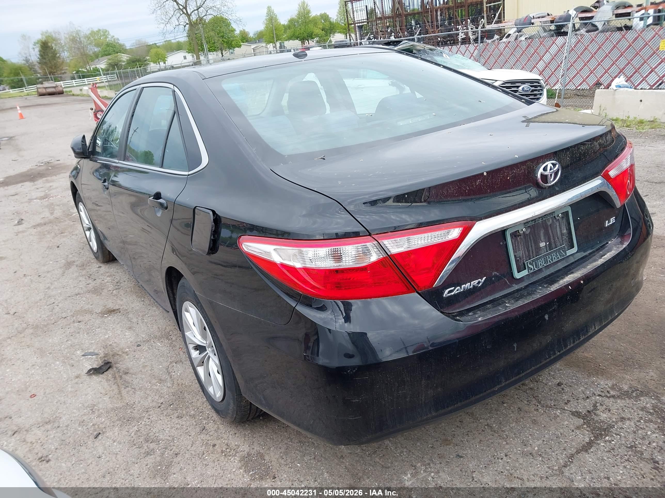 TOYOTA CAMRY image 3