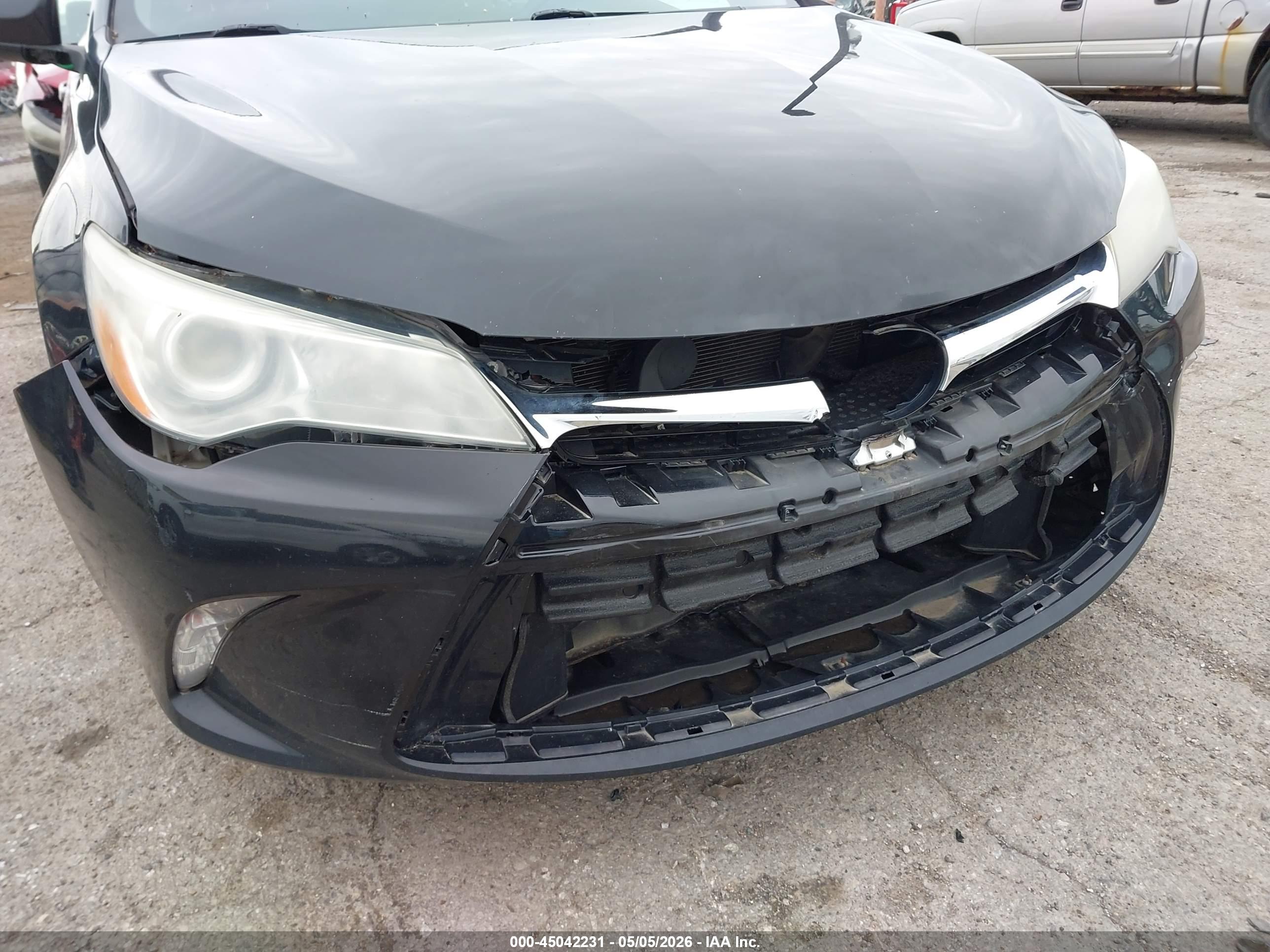 TOYOTA CAMRY image 6
