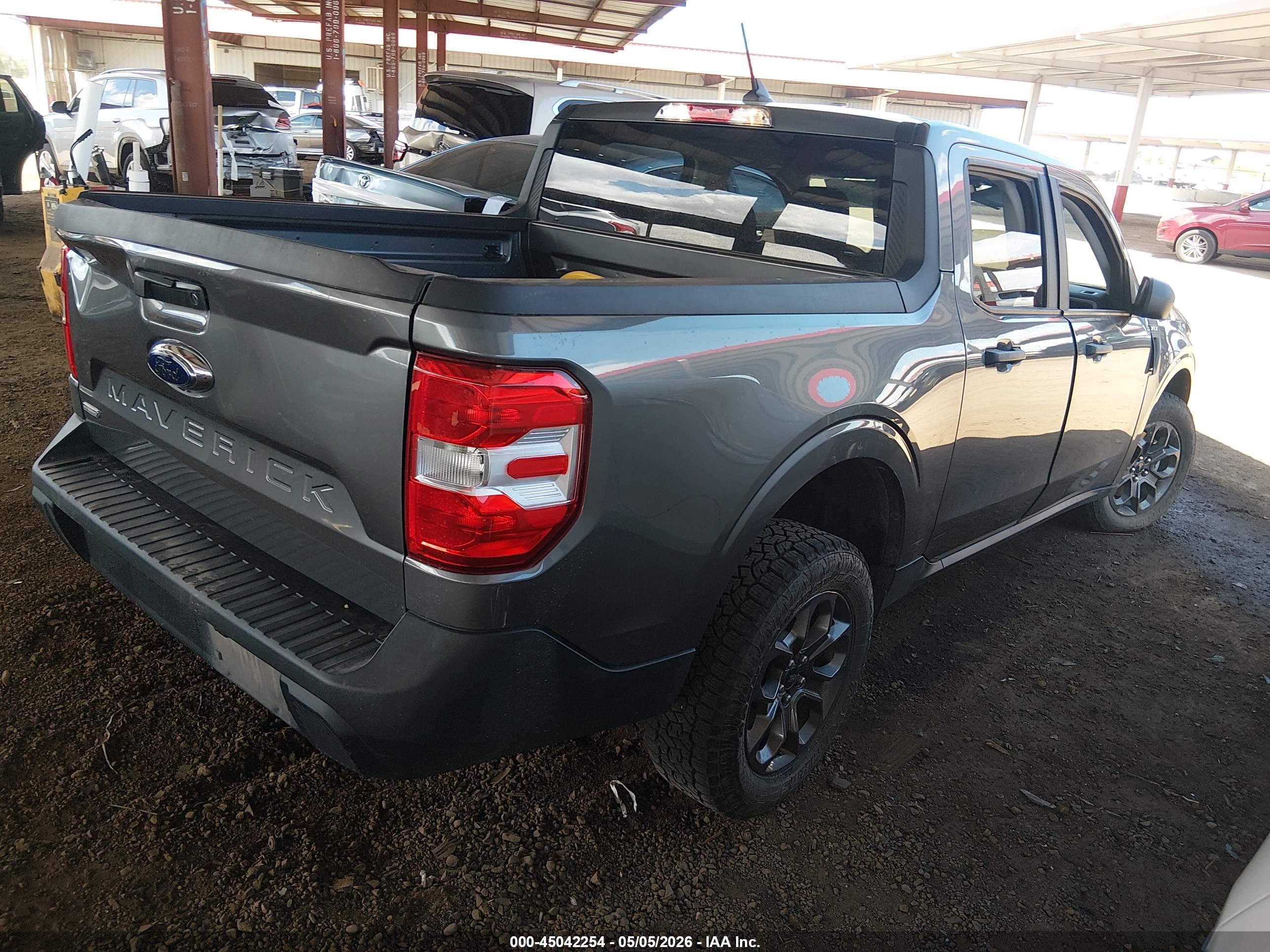 FORD MAVERICK image 4