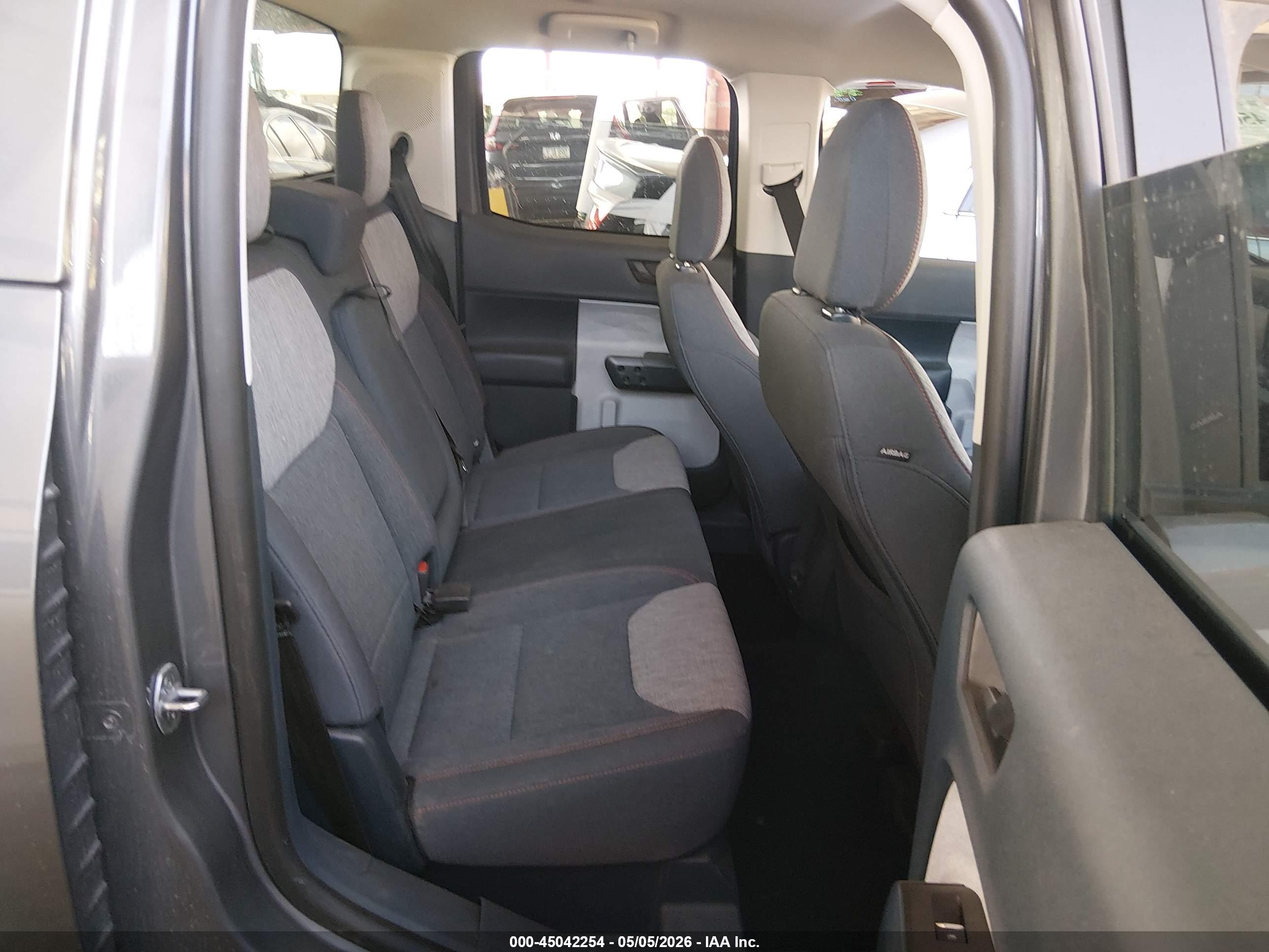FORD MAVERICK image 8
