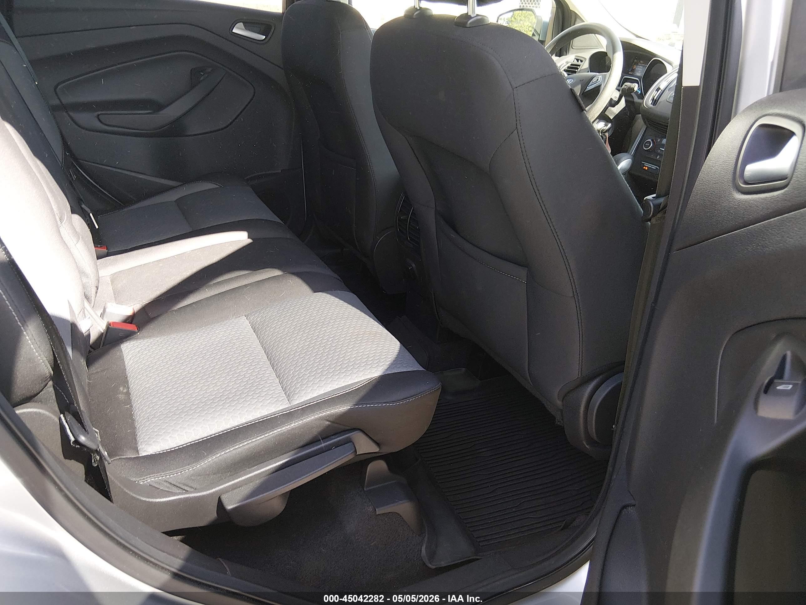 FORD ESCAPE image 8