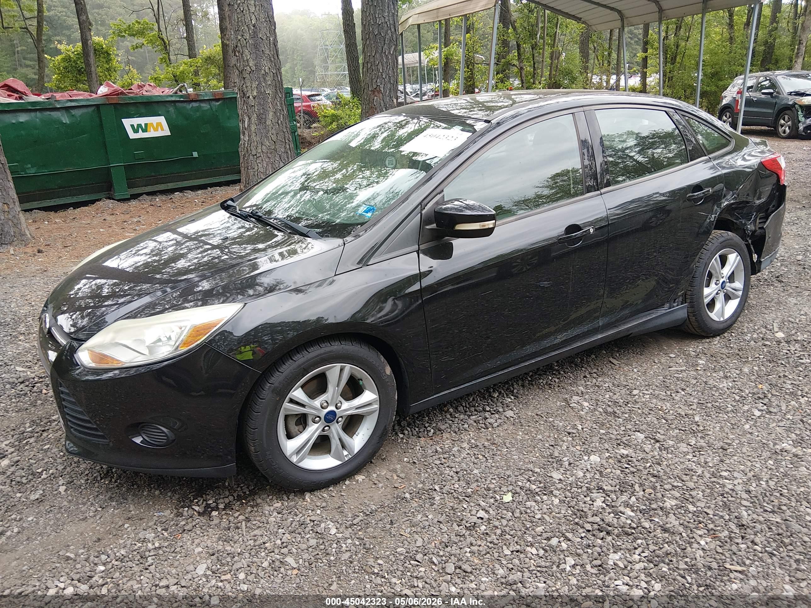 FORD FOCUS image 2