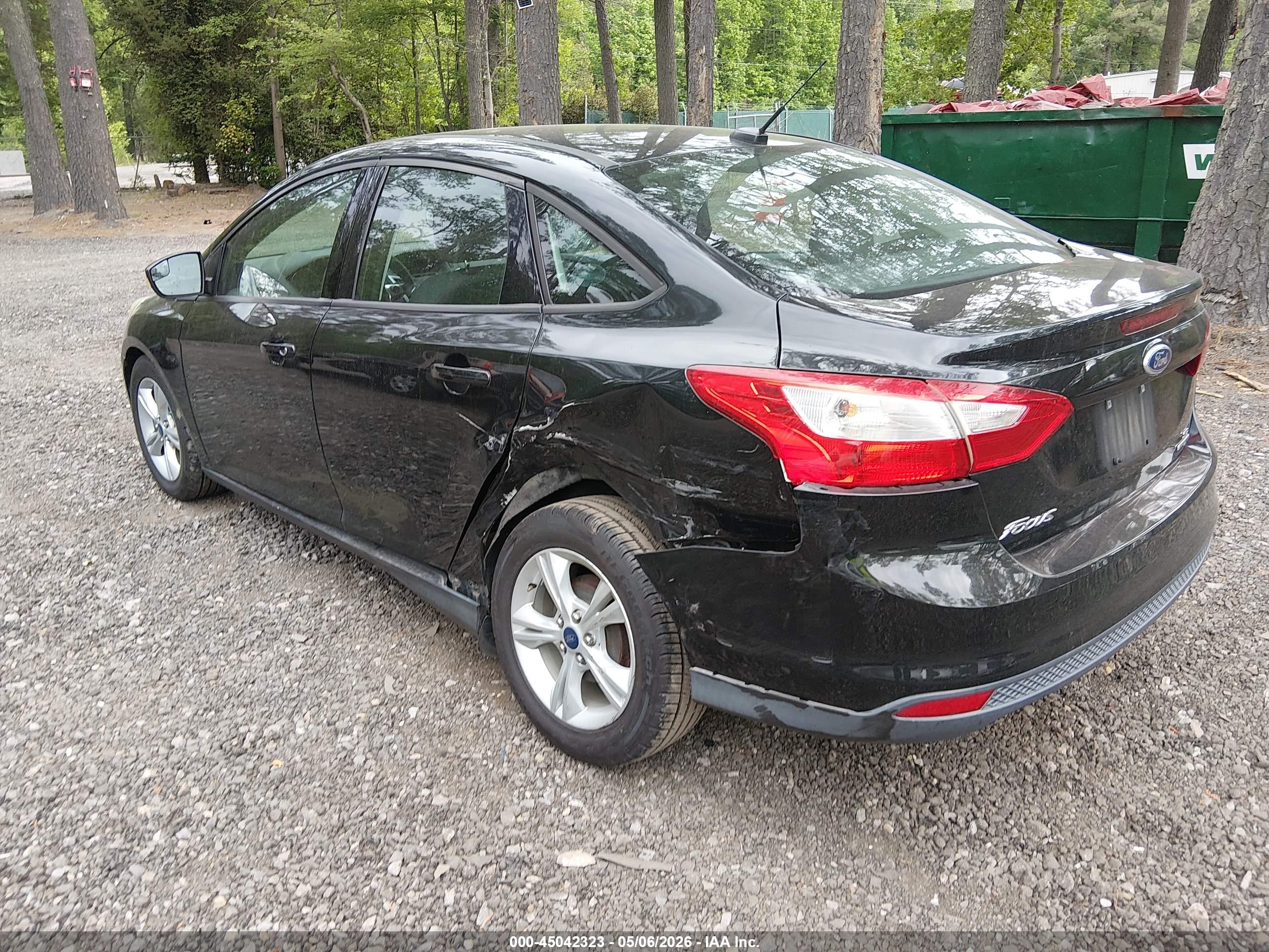 FORD FOCUS image 3