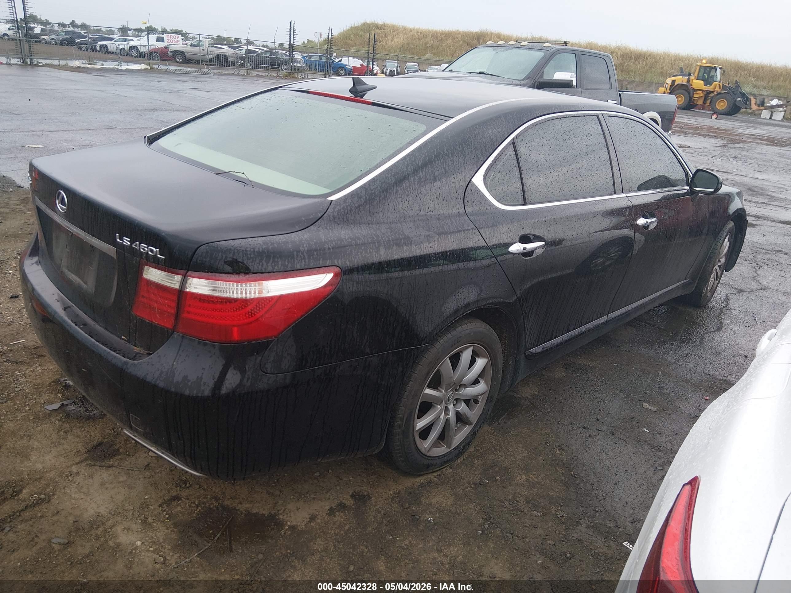 LEXUS LS image 4