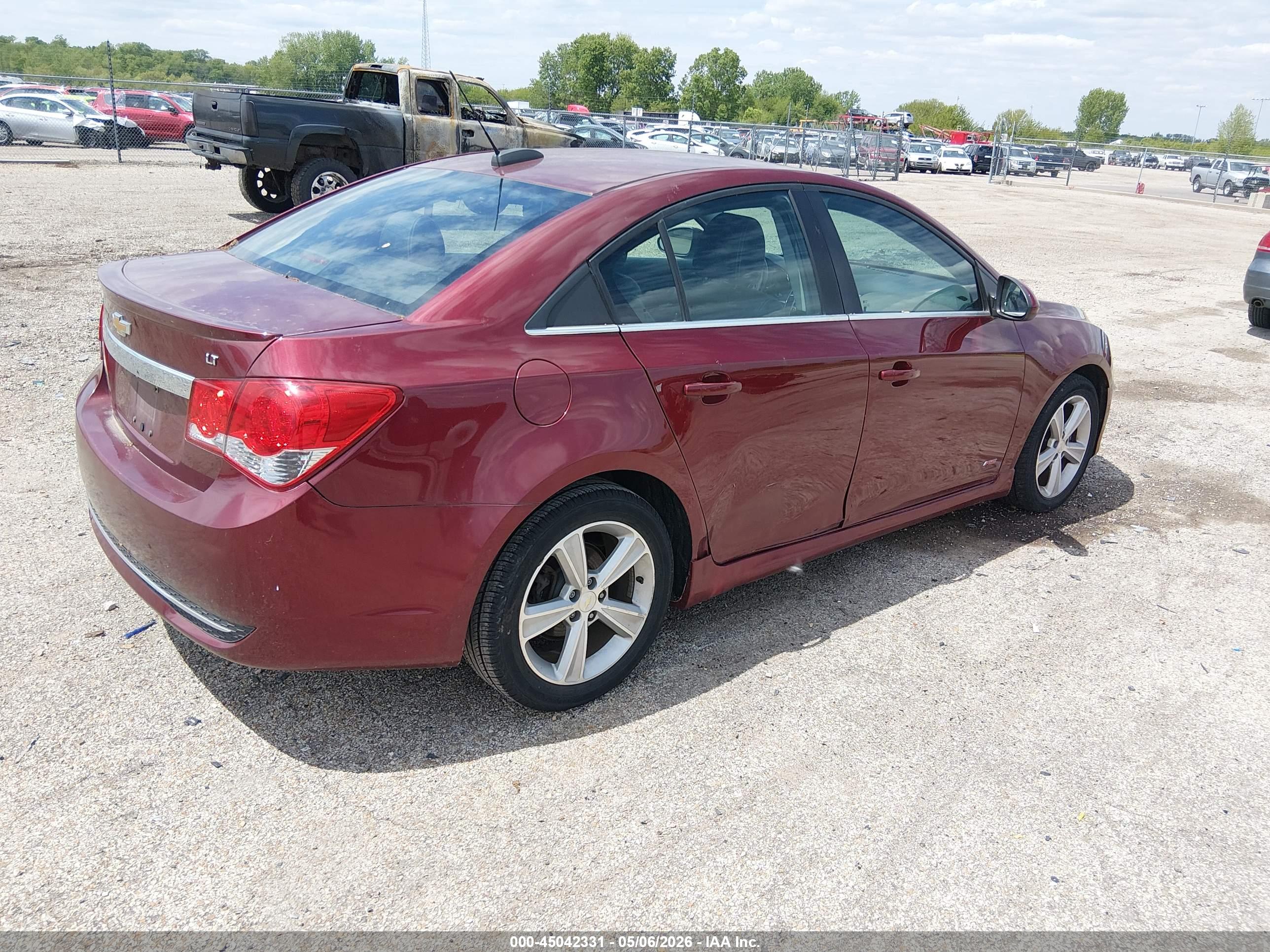 CHEVROLET CRUZE image 4