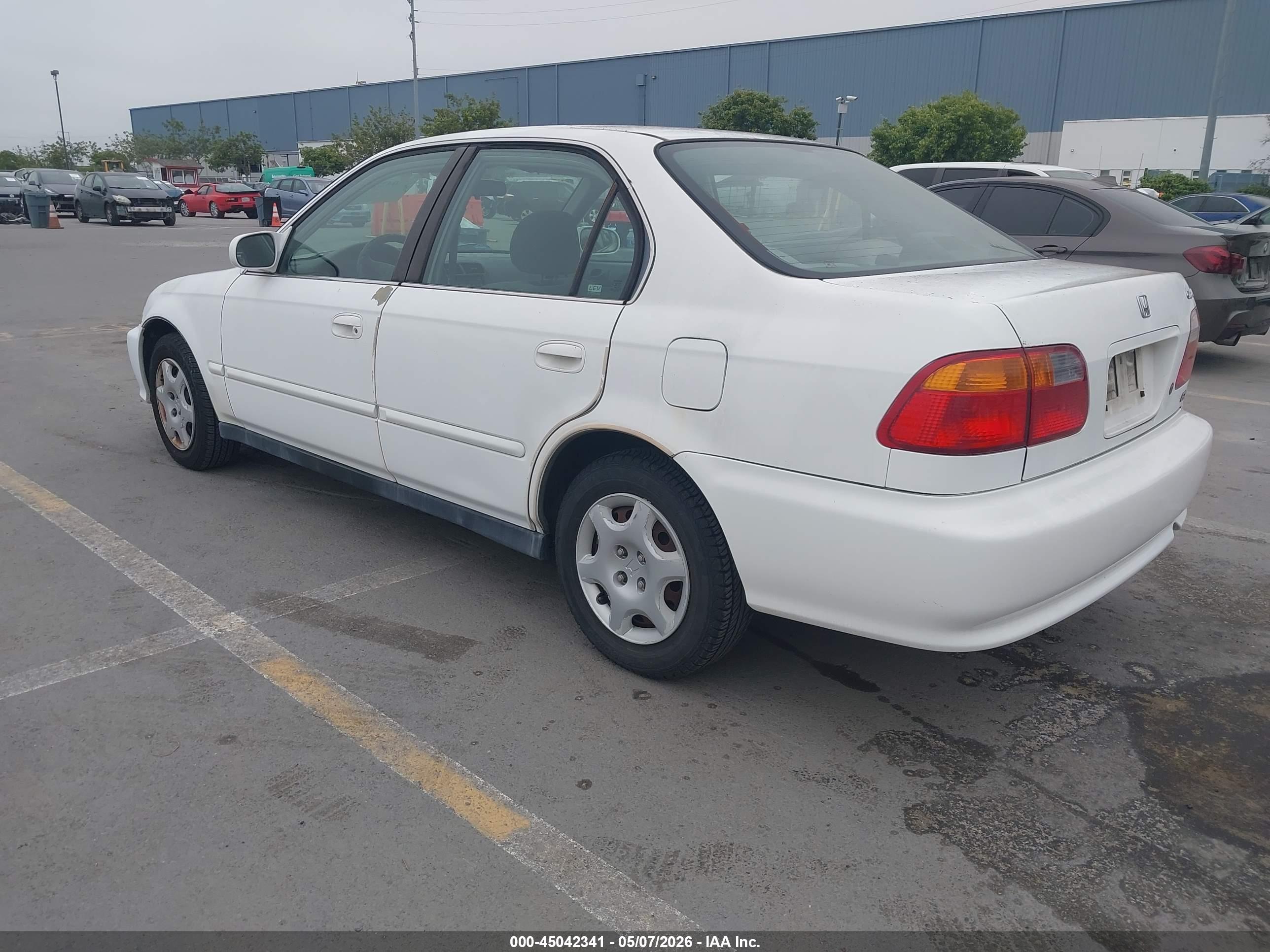 HONDA CIVIC image 3