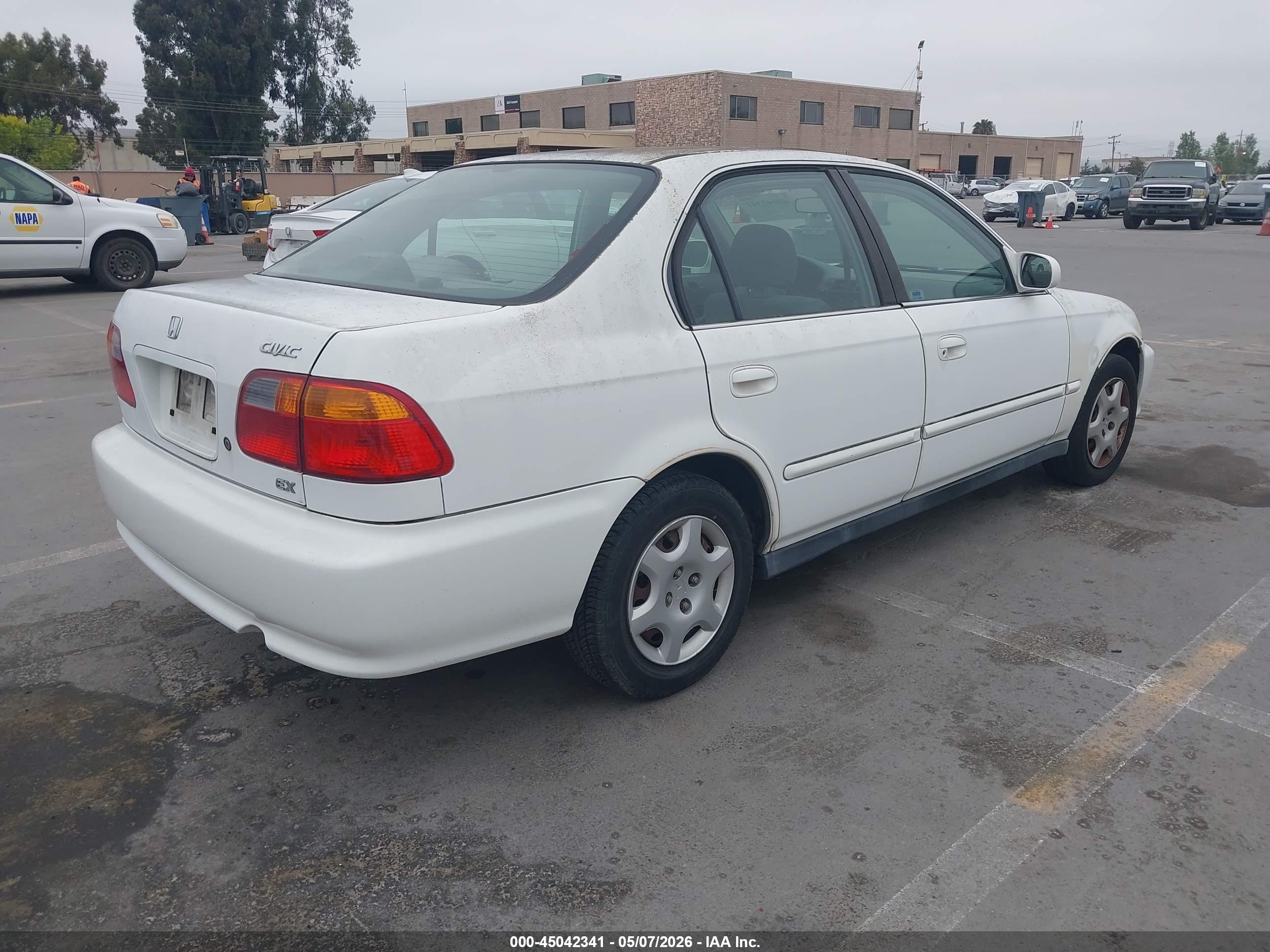 HONDA CIVIC image 4