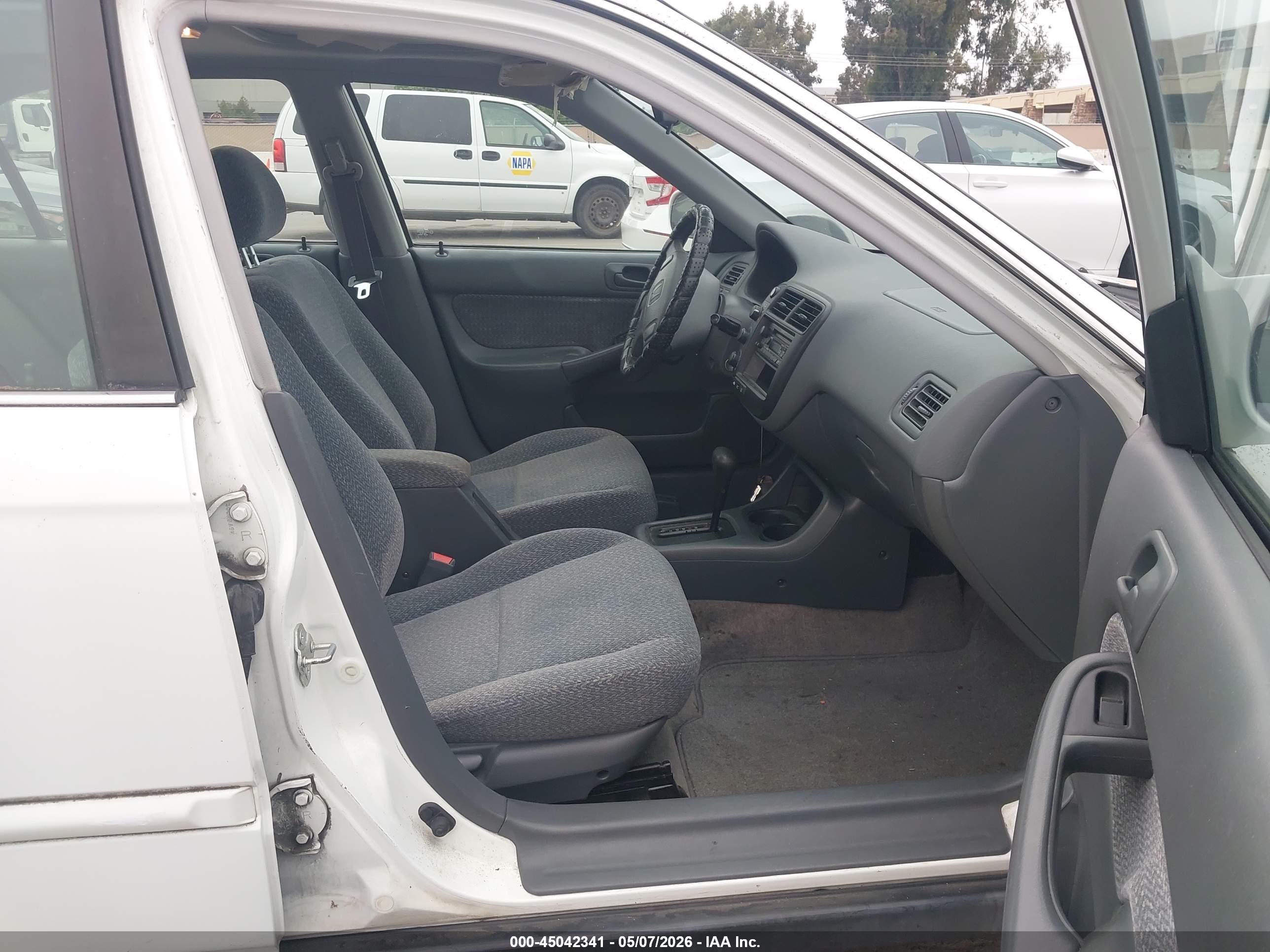 HONDA CIVIC image 5