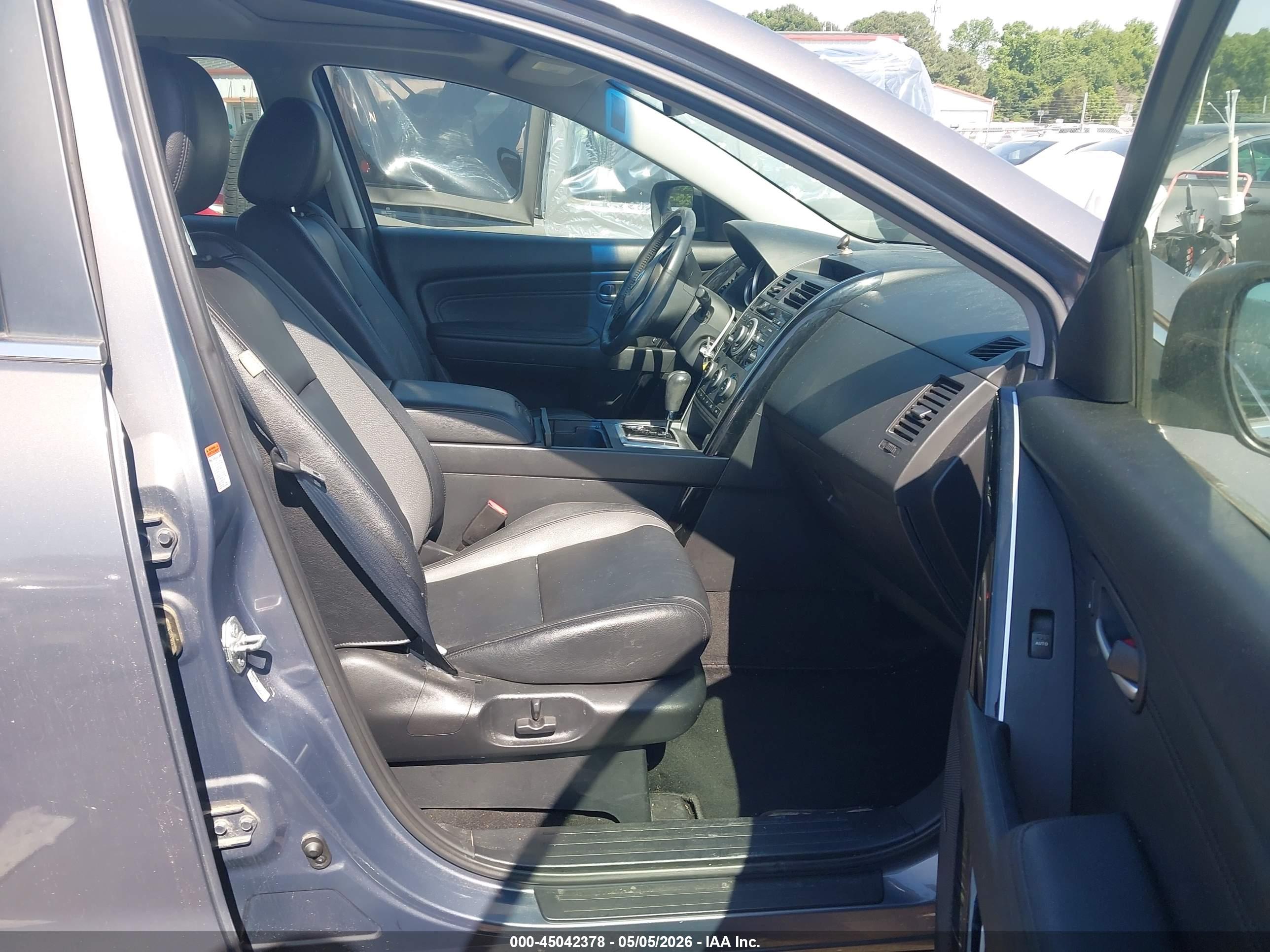 MAZDA CX-9 image 5