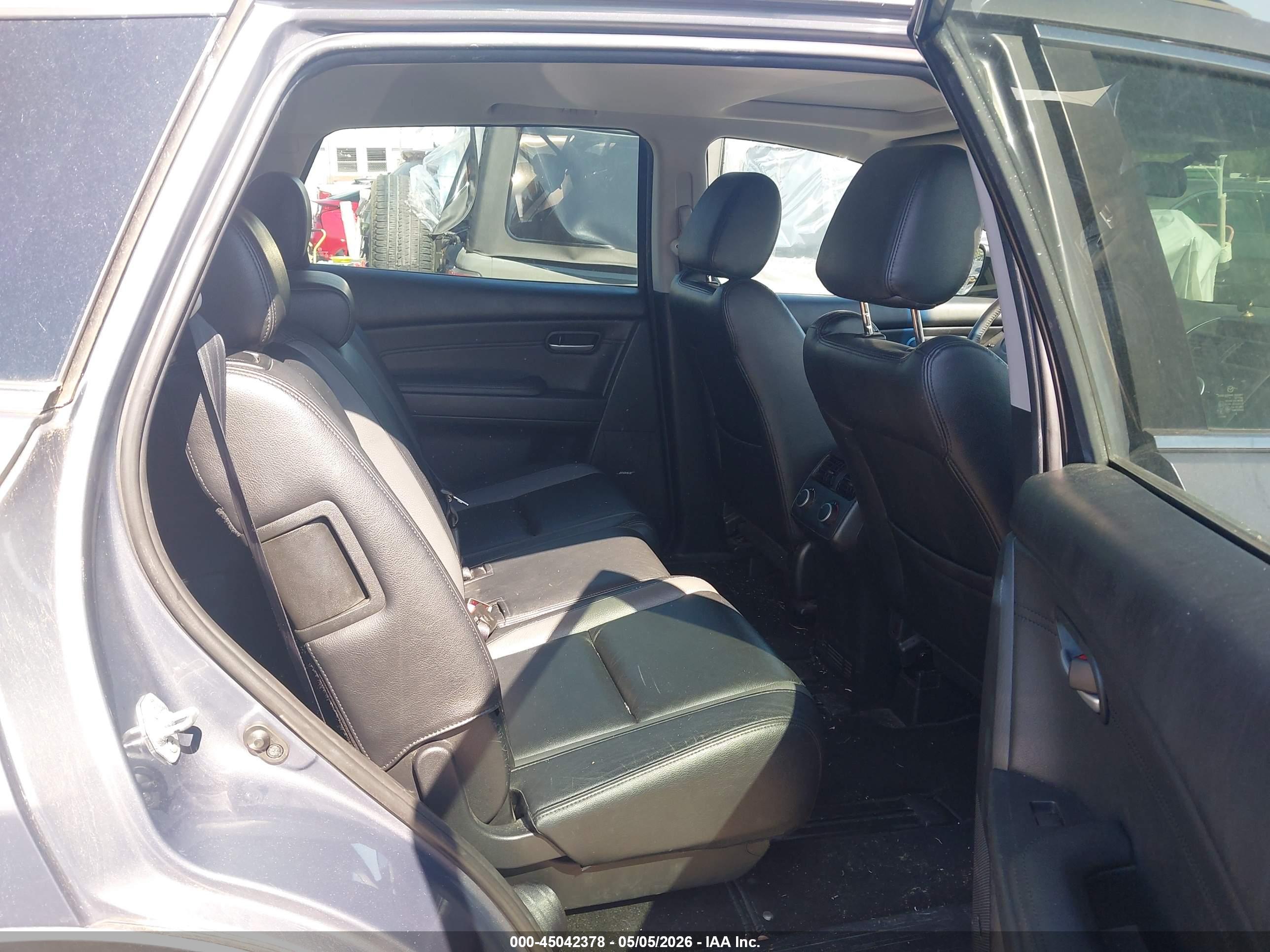 MAZDA CX-9 image 8