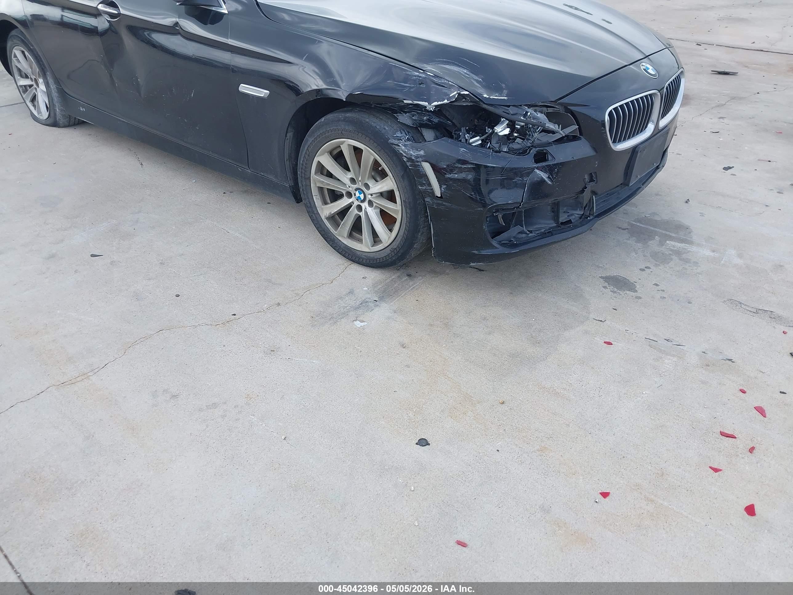BMW 528I image 6