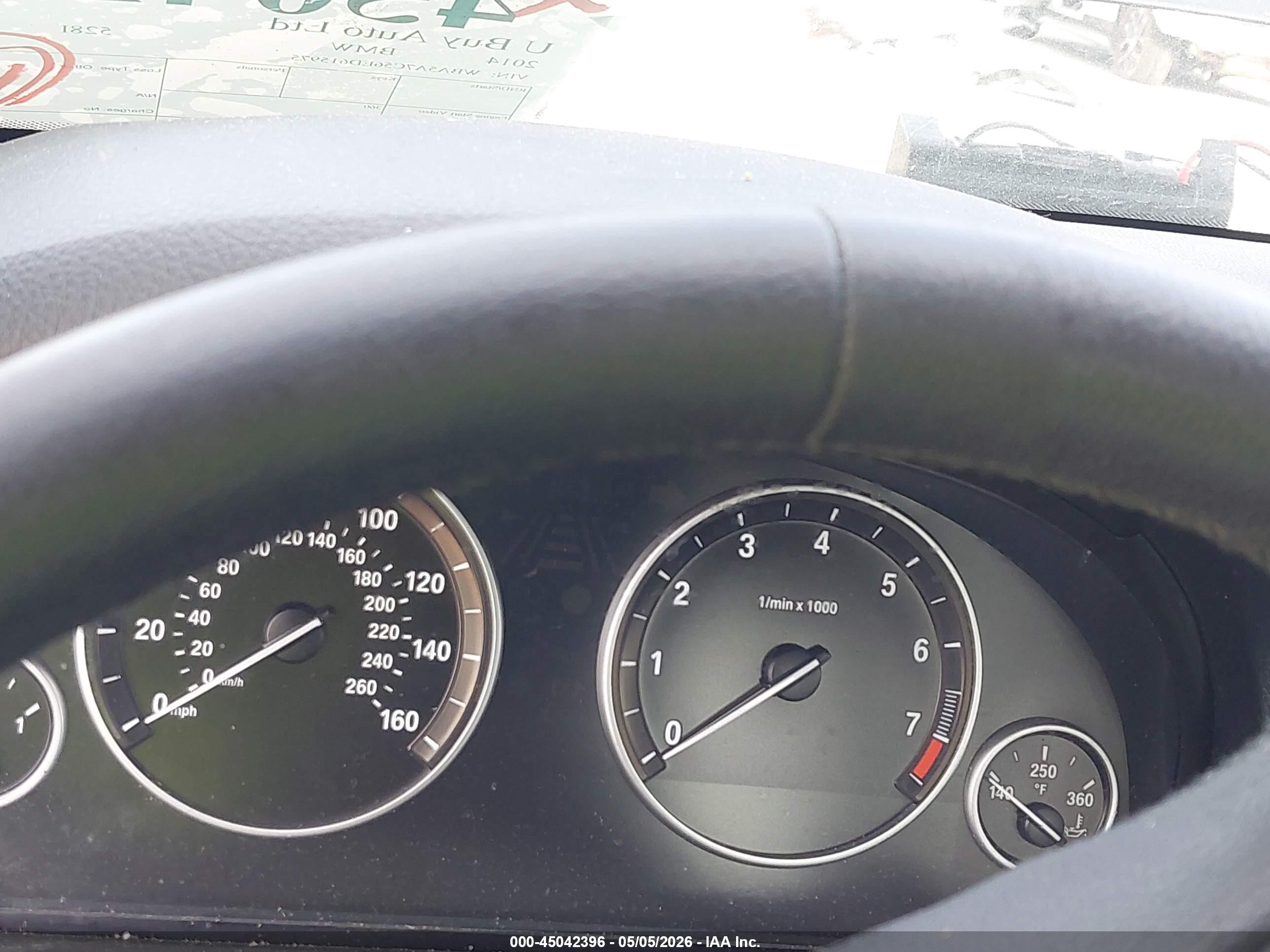BMW 528I image 7