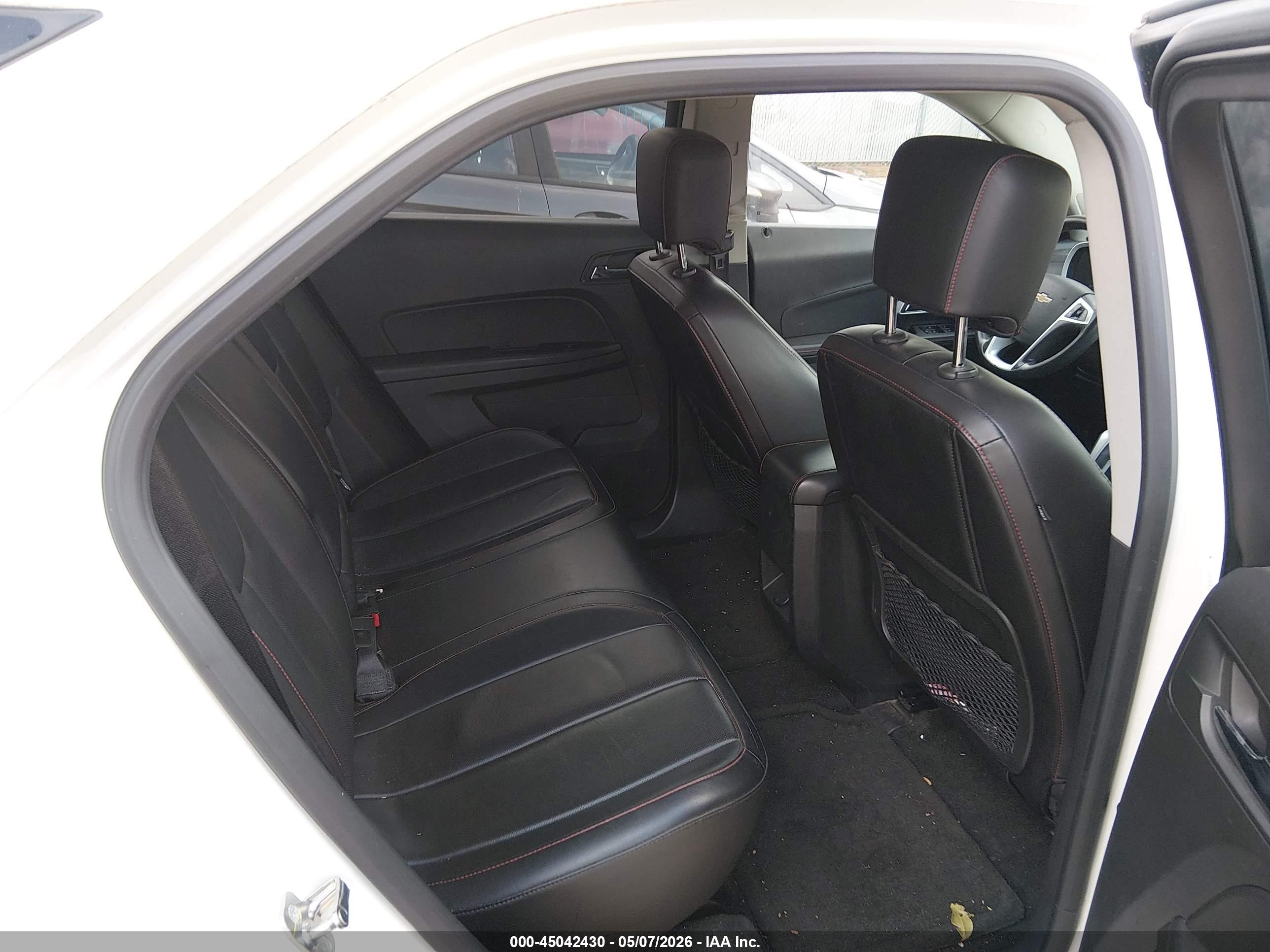 CHEVROLET EQUINOX image 8