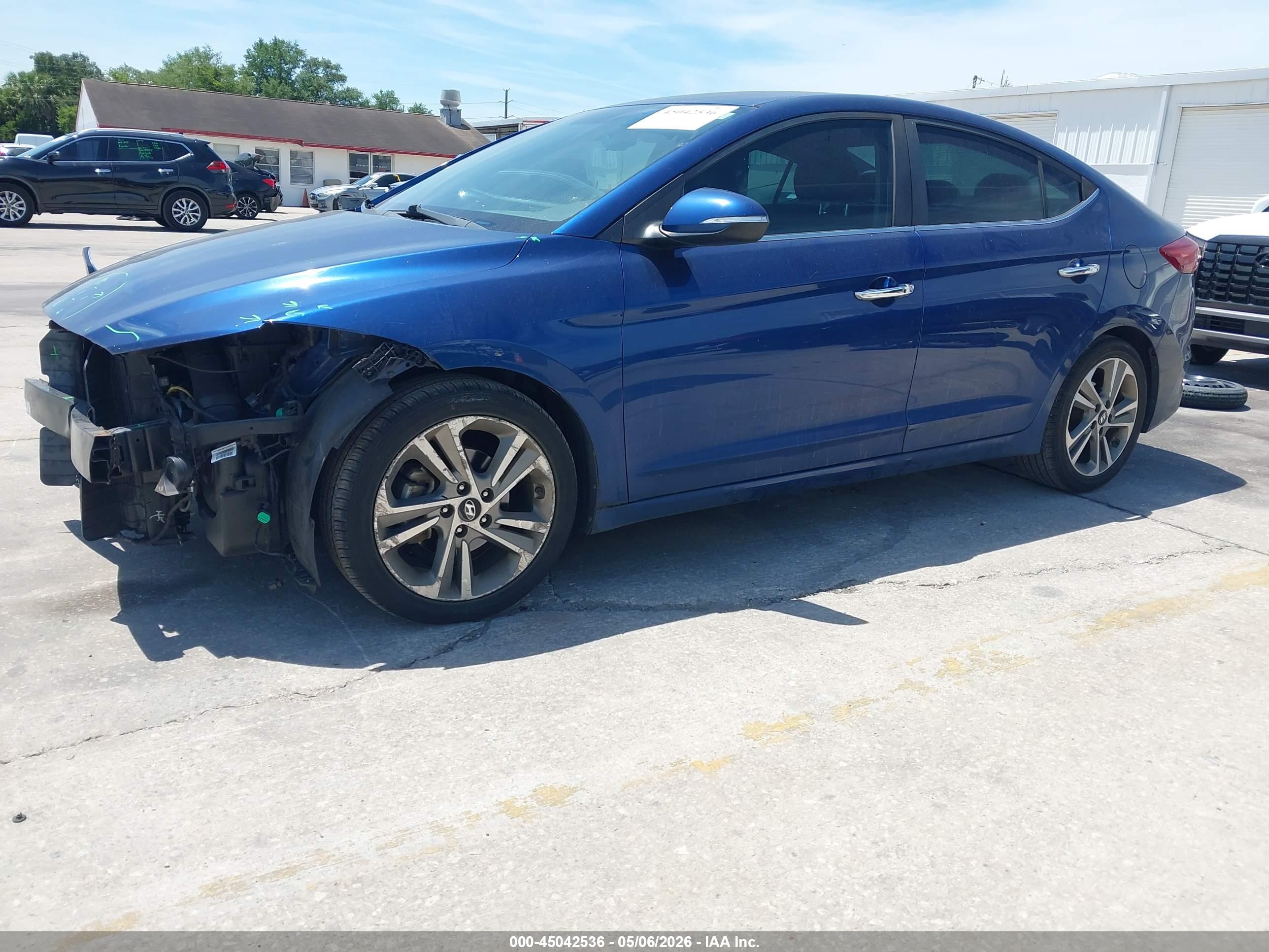 HYUNDAI ELANTRA image 2