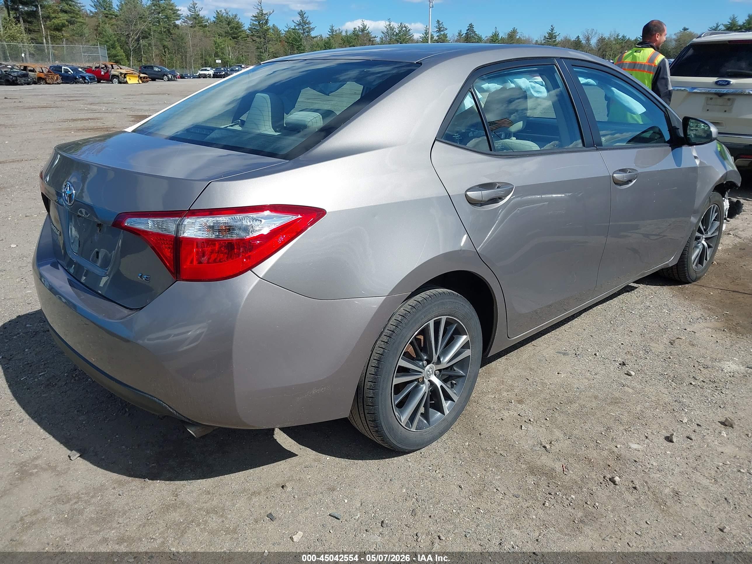 TOYOTA COROLLA image 4