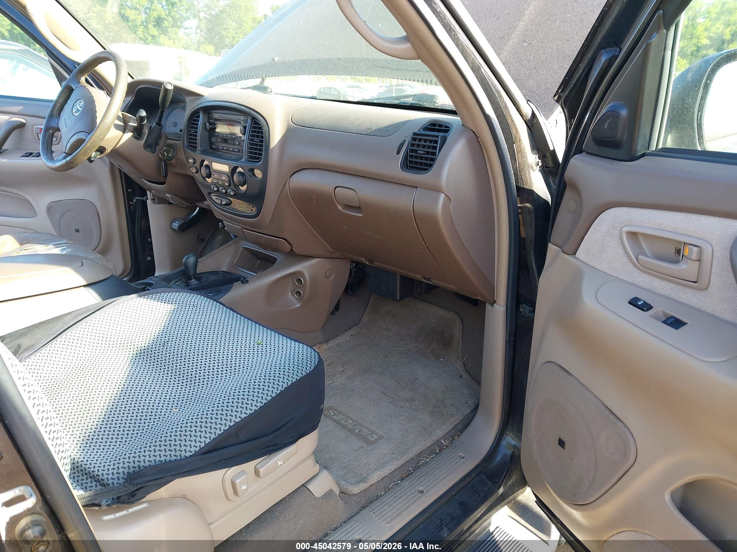 TOYOTA SEQUOIA image 5
