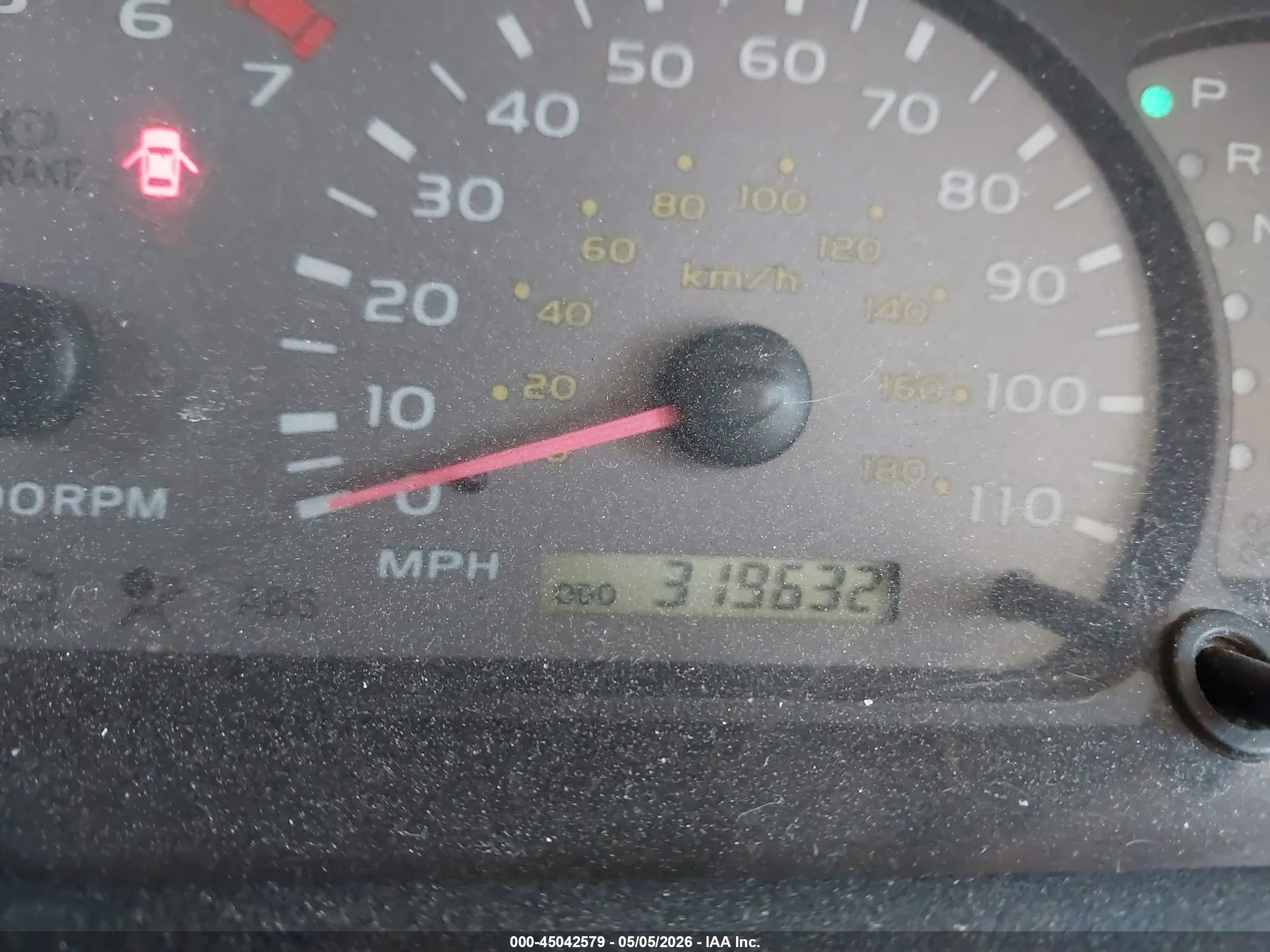 TOYOTA SEQUOIA image 7