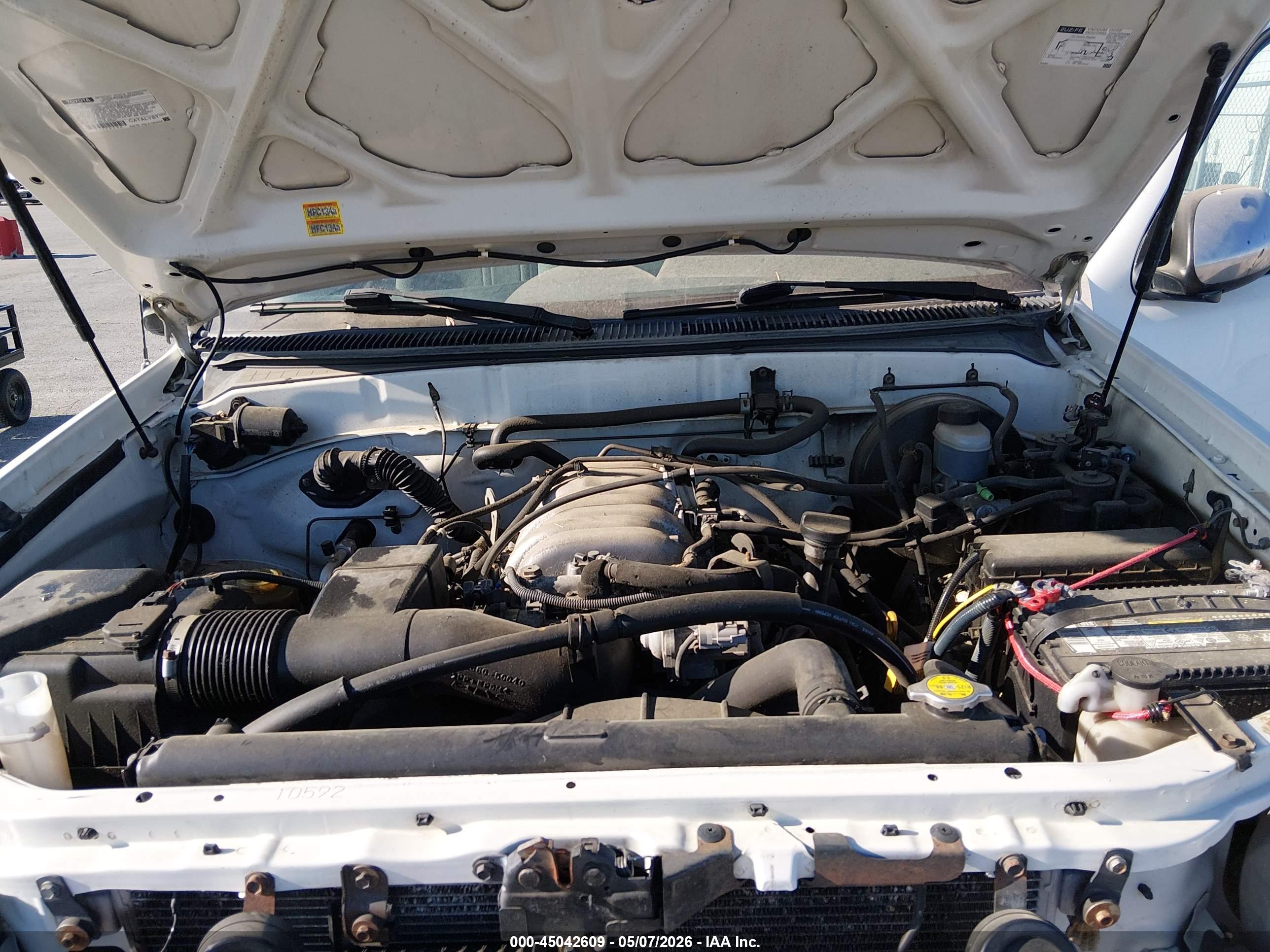 TOYOTA TUNDRA image 10