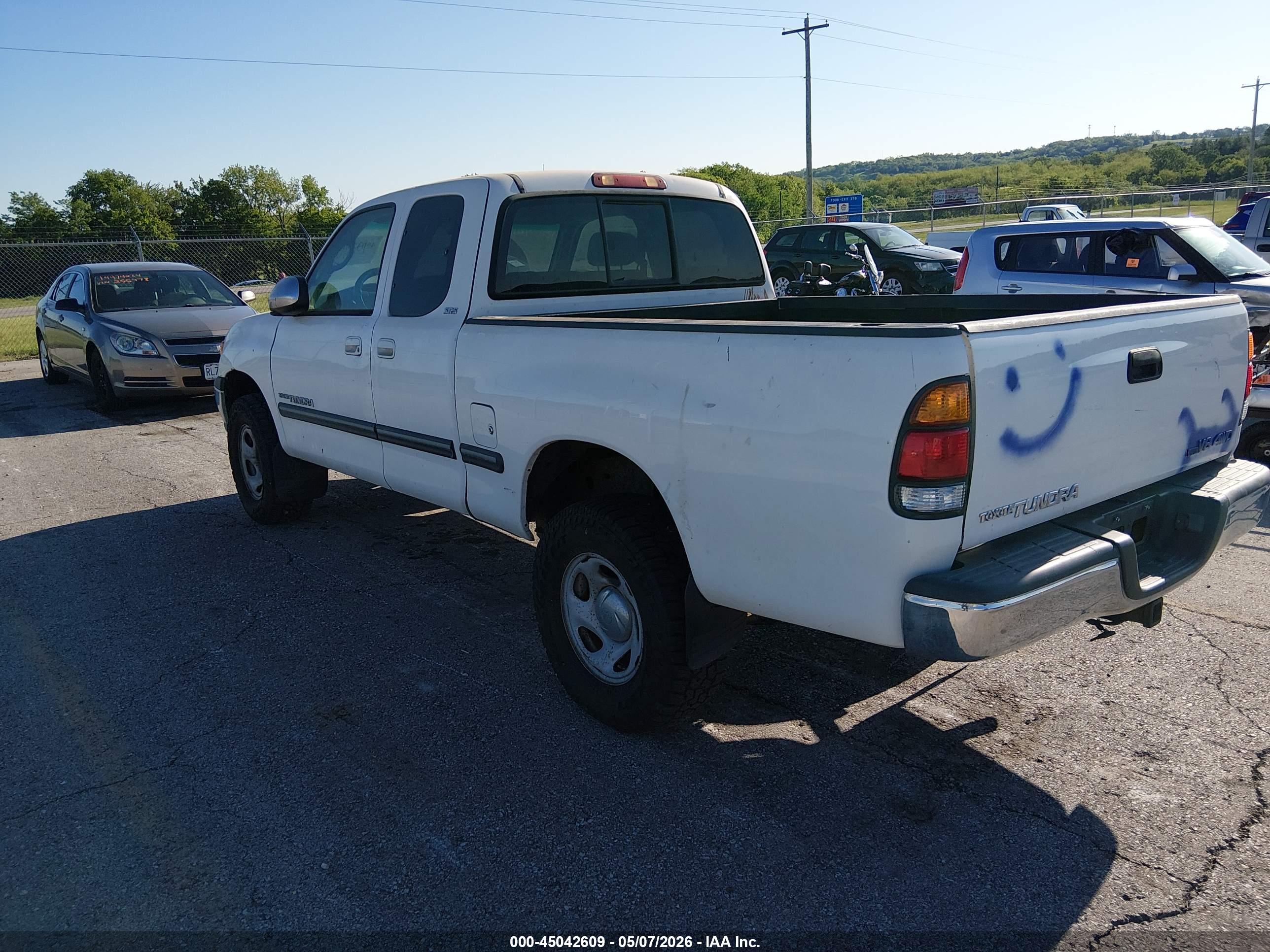 TOYOTA TUNDRA image 3