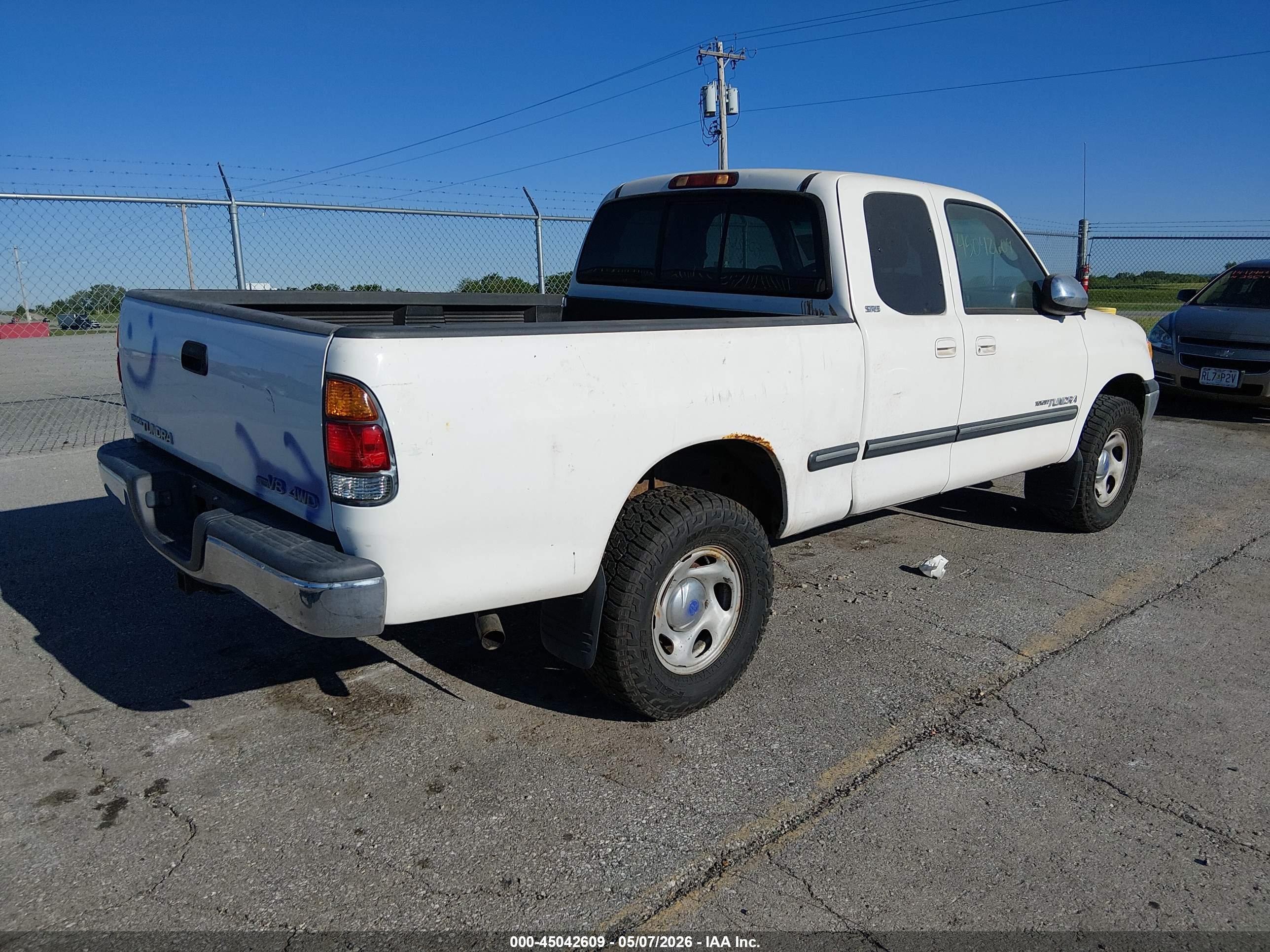 TOYOTA TUNDRA image 4