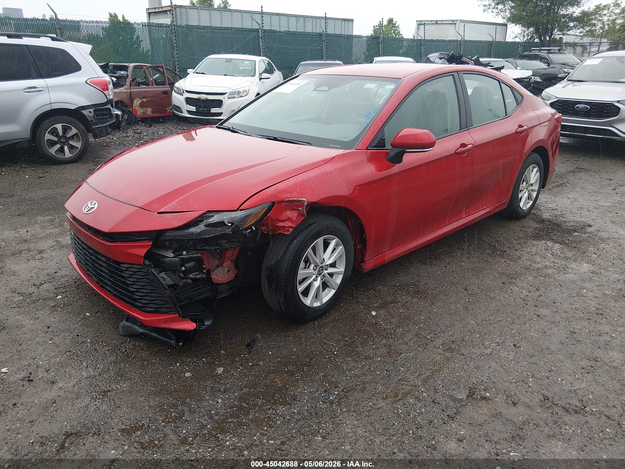 TOYOTA CAMRY image 2