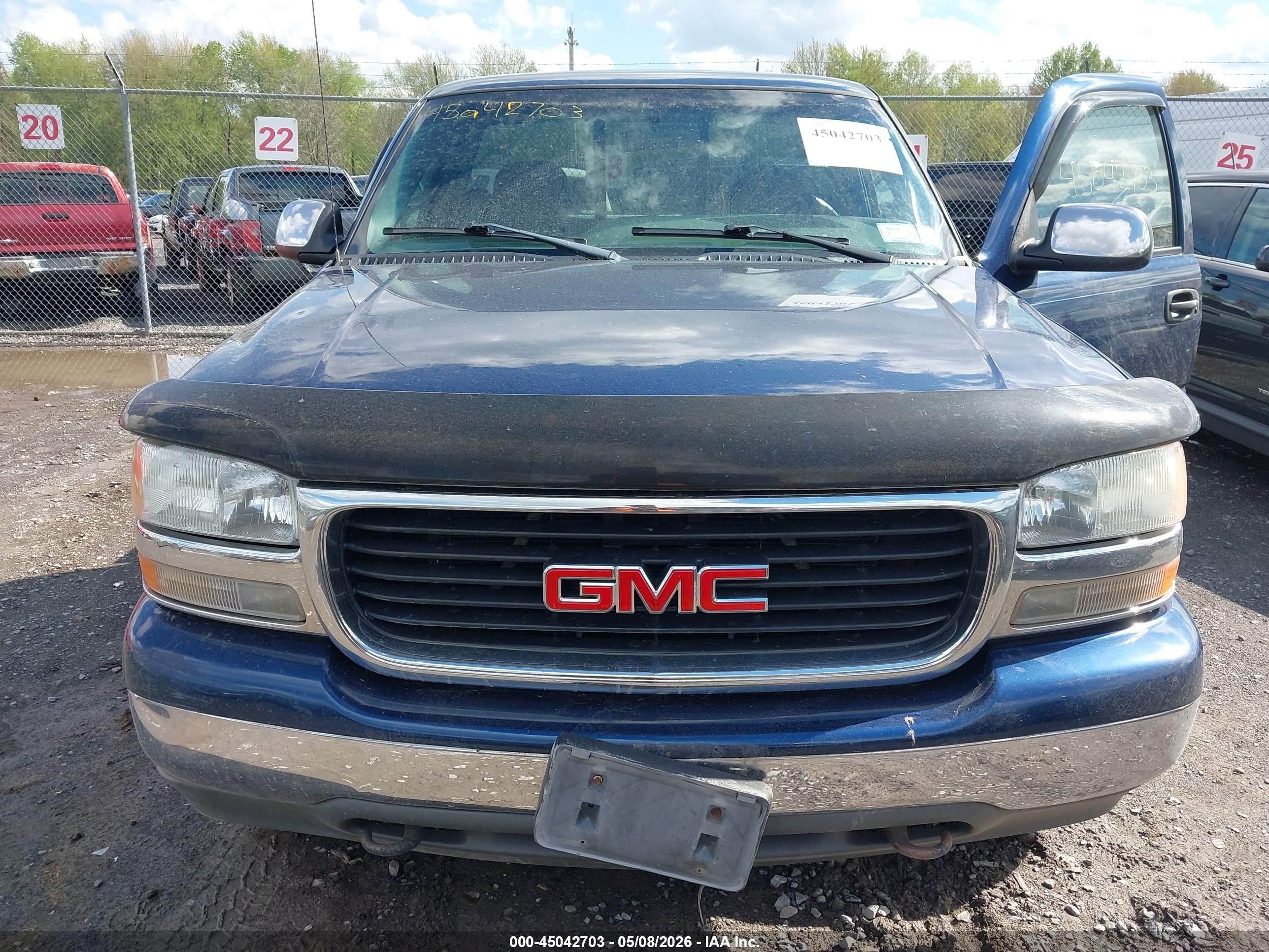 GMC SIERRA image 6